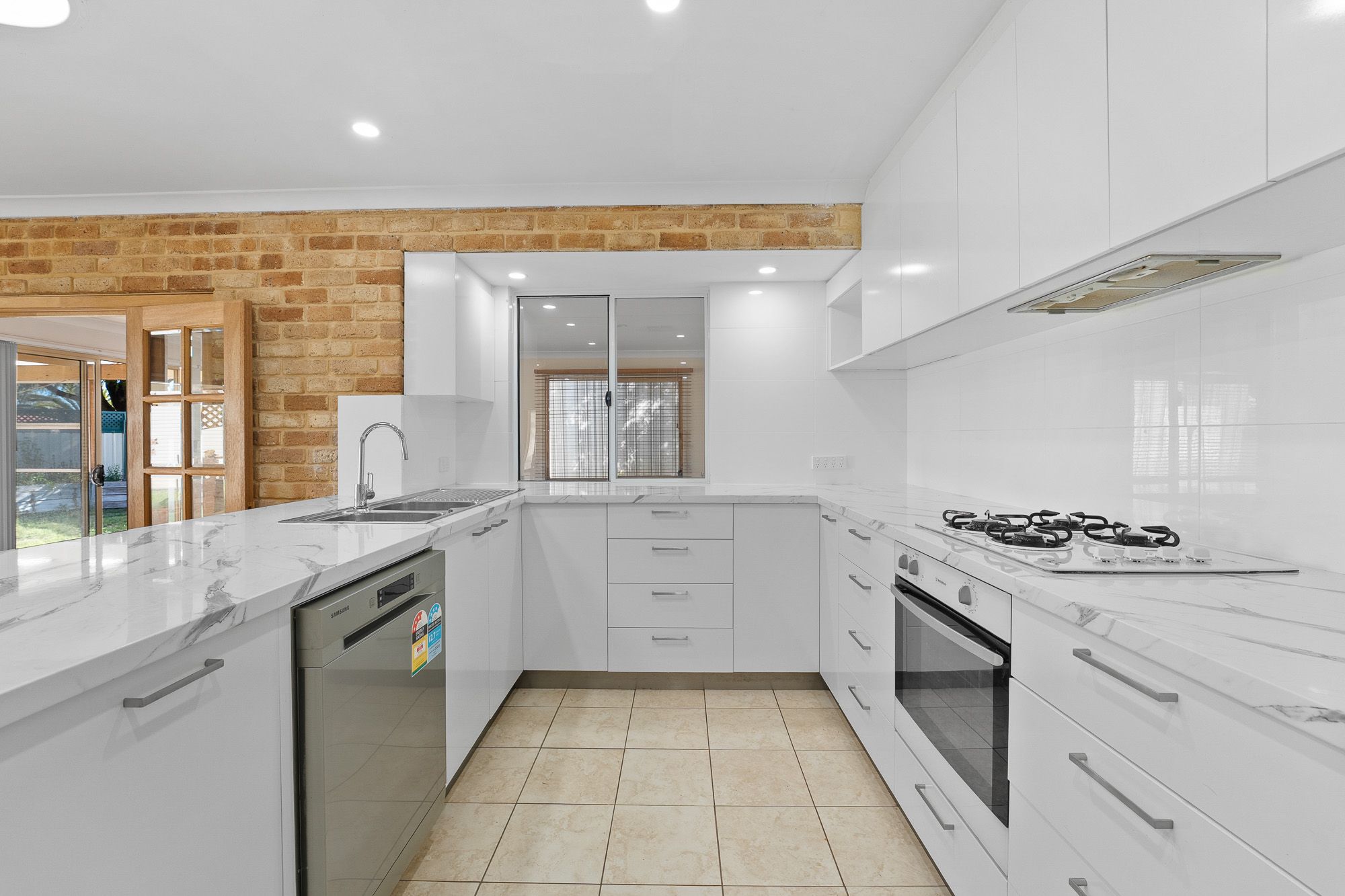 68 Leeuwin Parade — photo 14 of 30