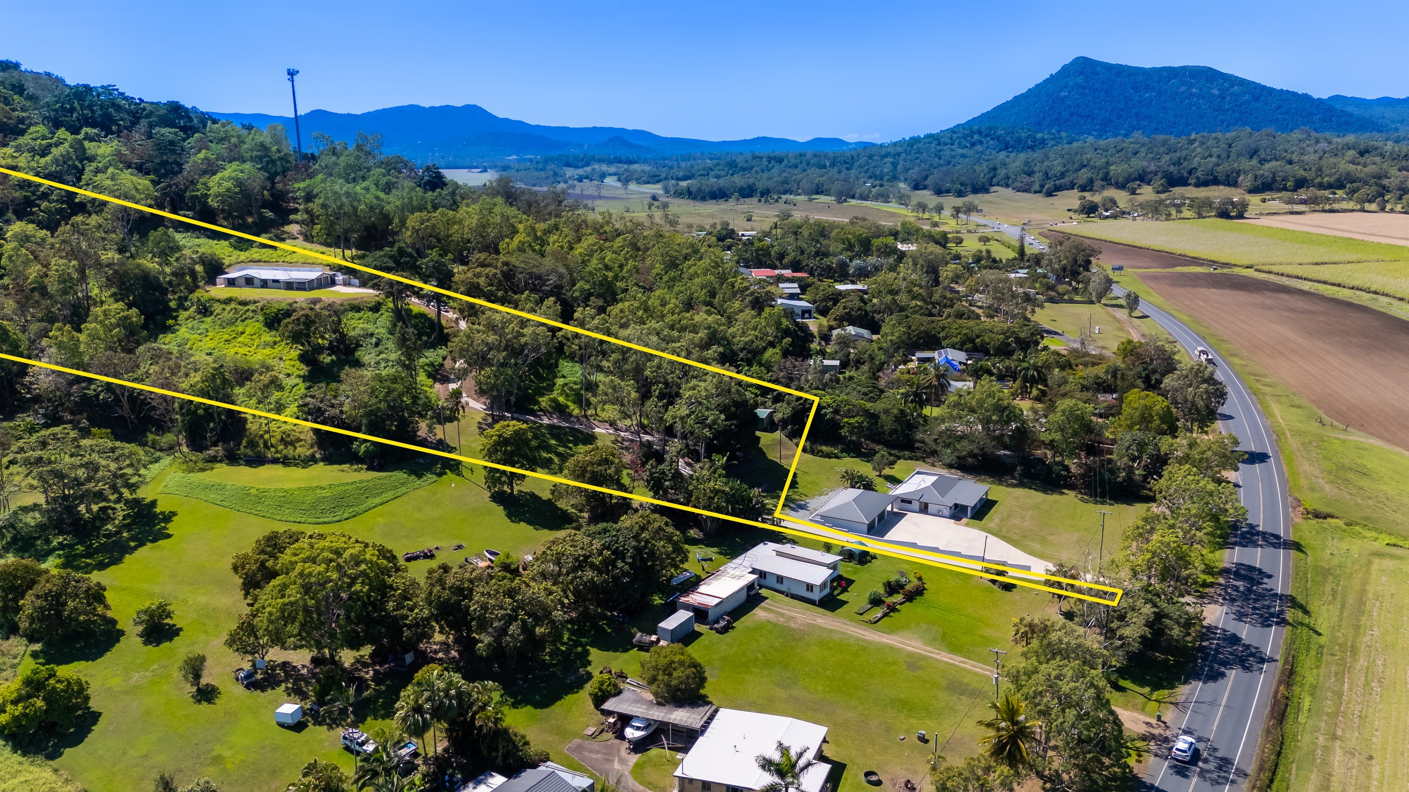 481 Shute Harbour Road, Mount Julian, QLD 4800