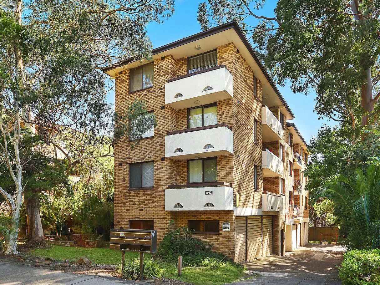 15/8-12 Gloucester Road — photo from Ray White Hurstville