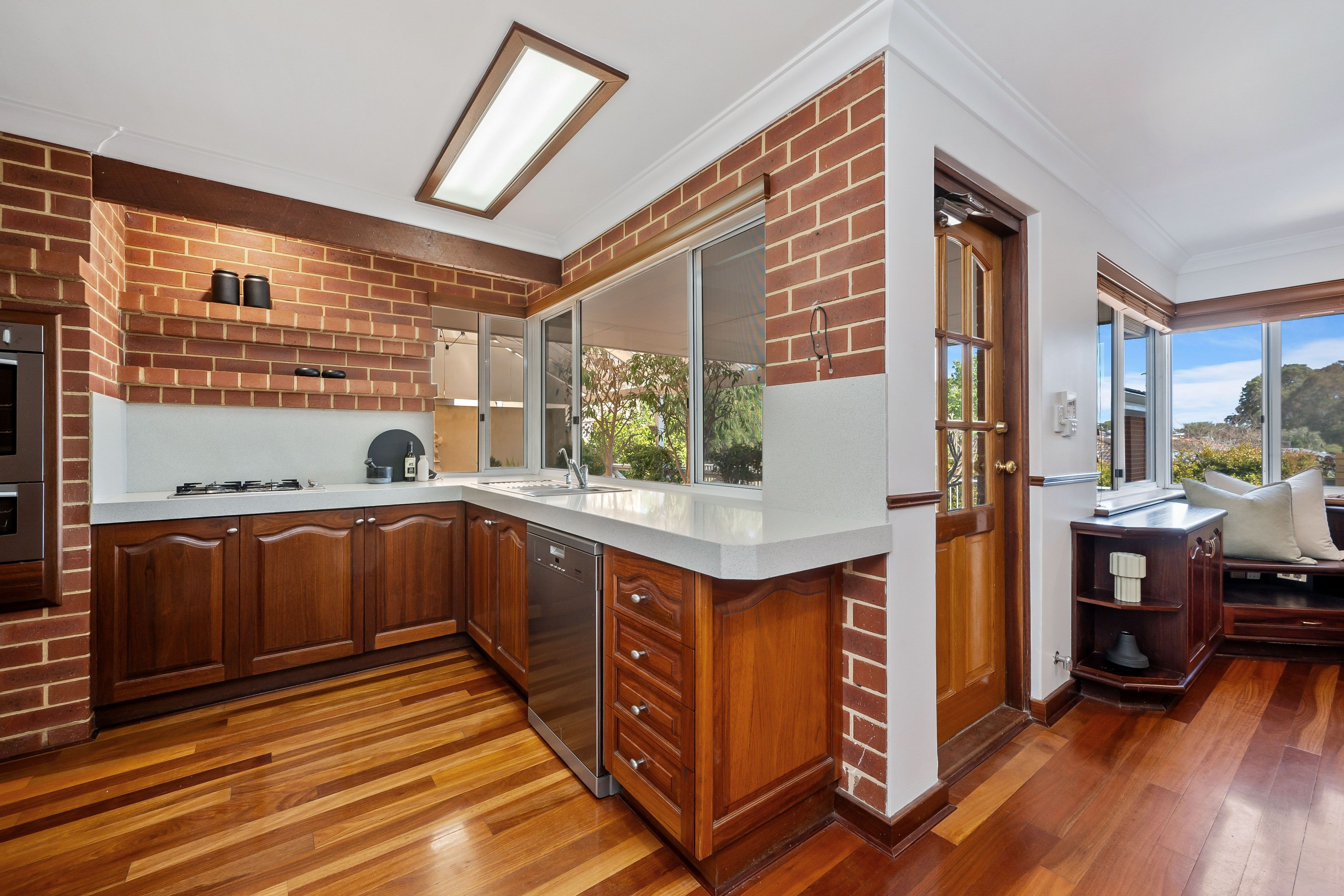 15 Barranjoey Way — photo 10 of 27