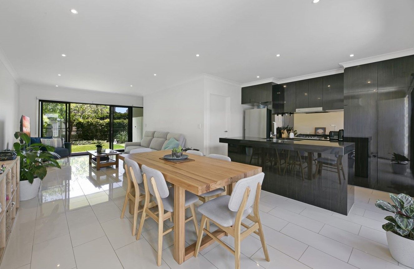 60 Peninsula Drive, Robina, QLD 4226