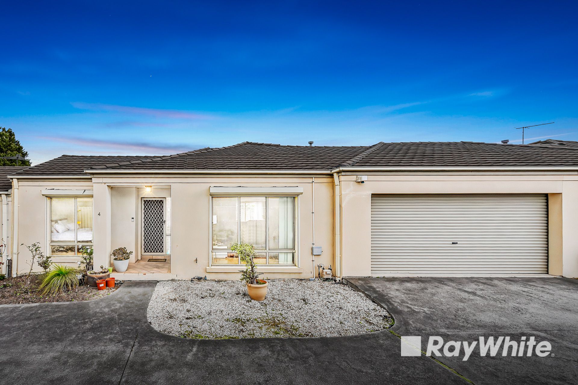 4/4 Fox Street — photo from Ray White Dandenong