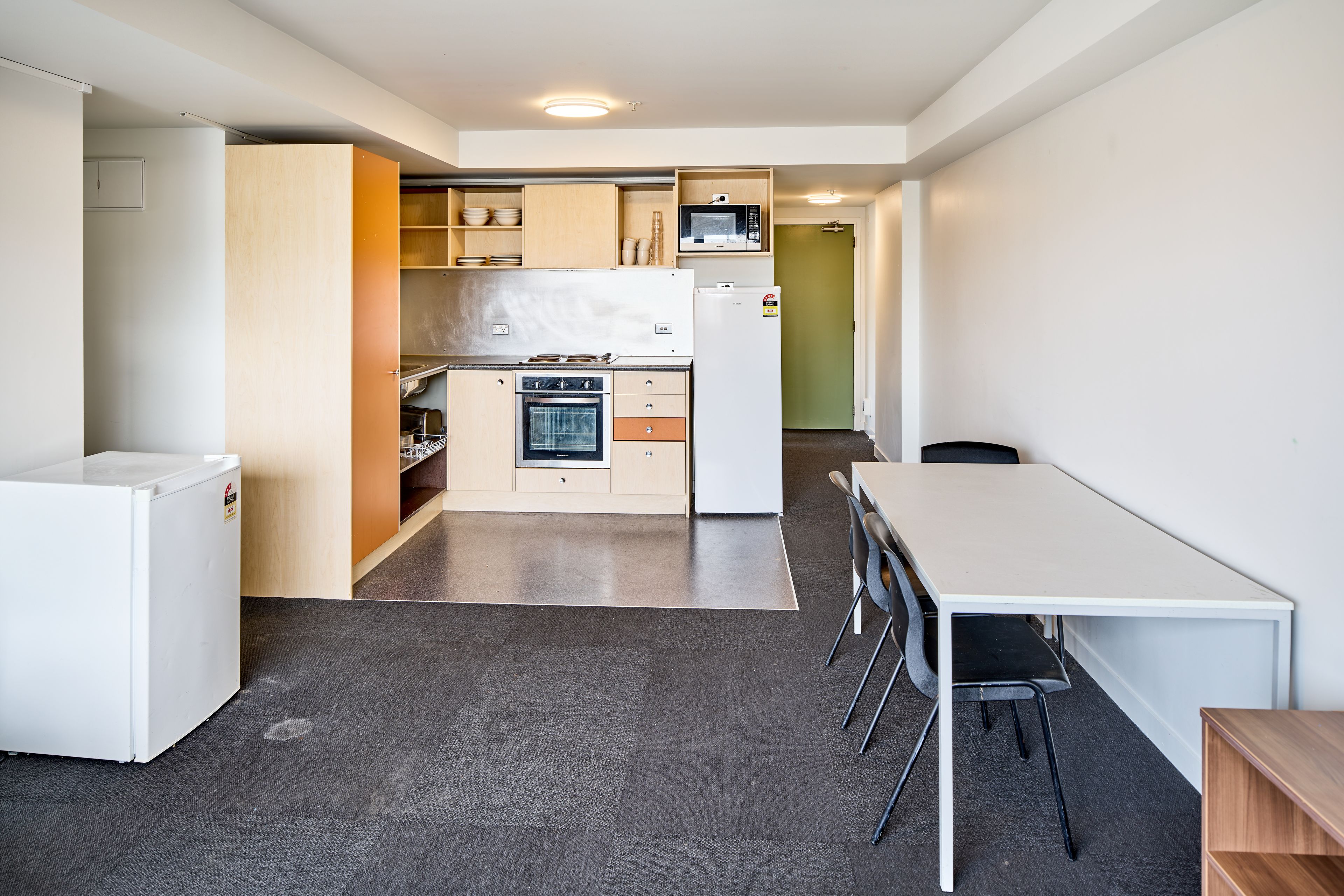 2J/242 Taranaki Street, Mount Cook, Wellington City