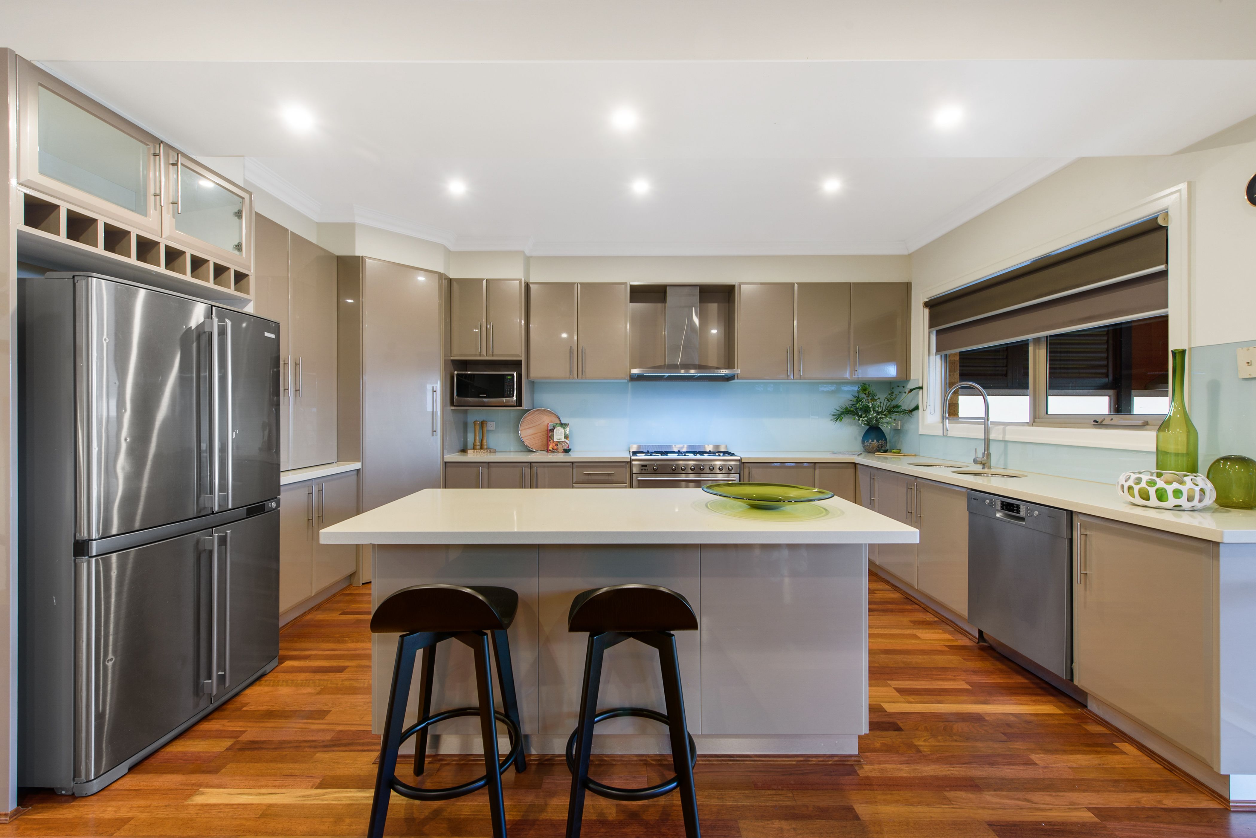11 Plenty Close, Taylors Lakes, VIC 3038