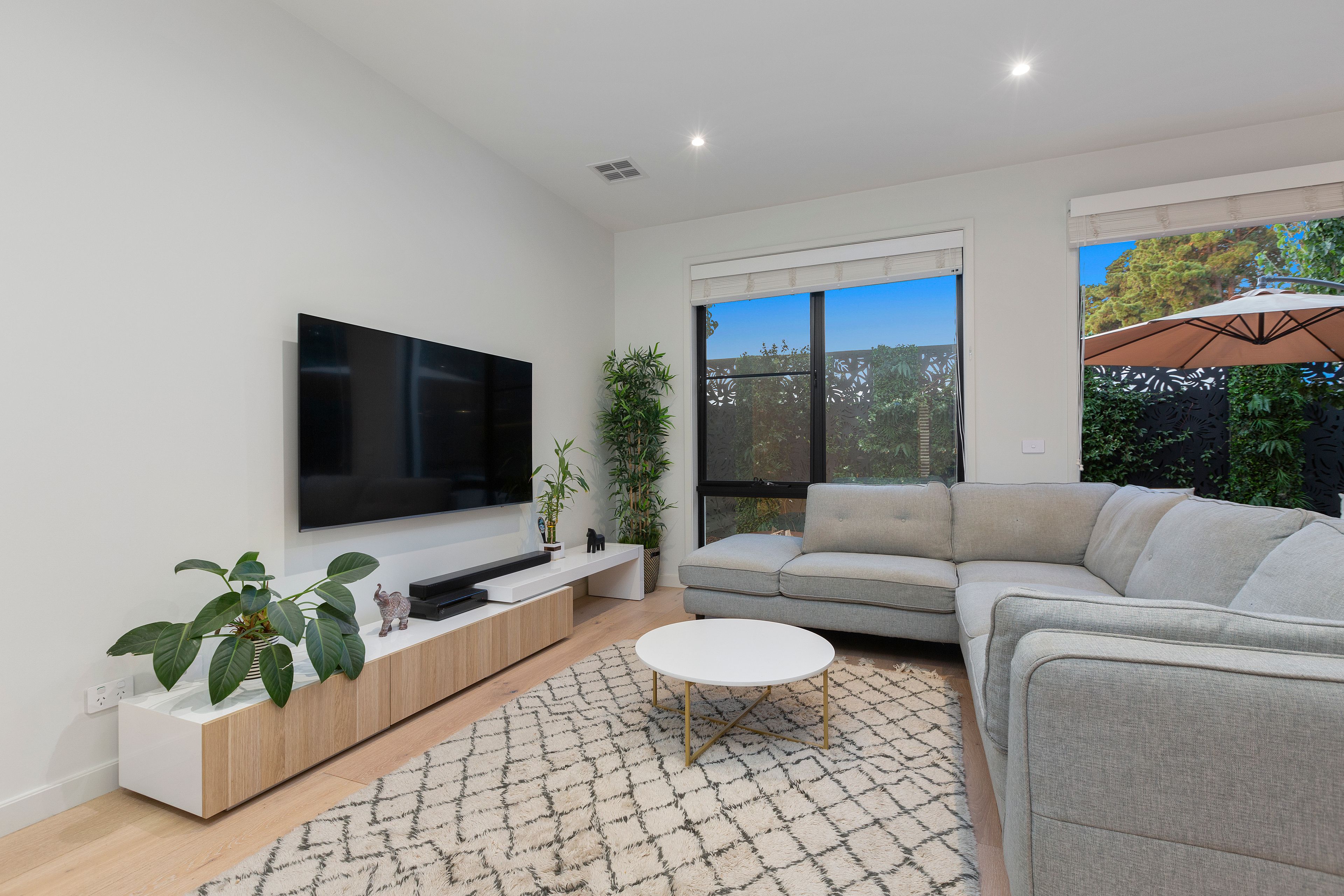 4 Monterey Drive, Cheltenham, VIC 3192
