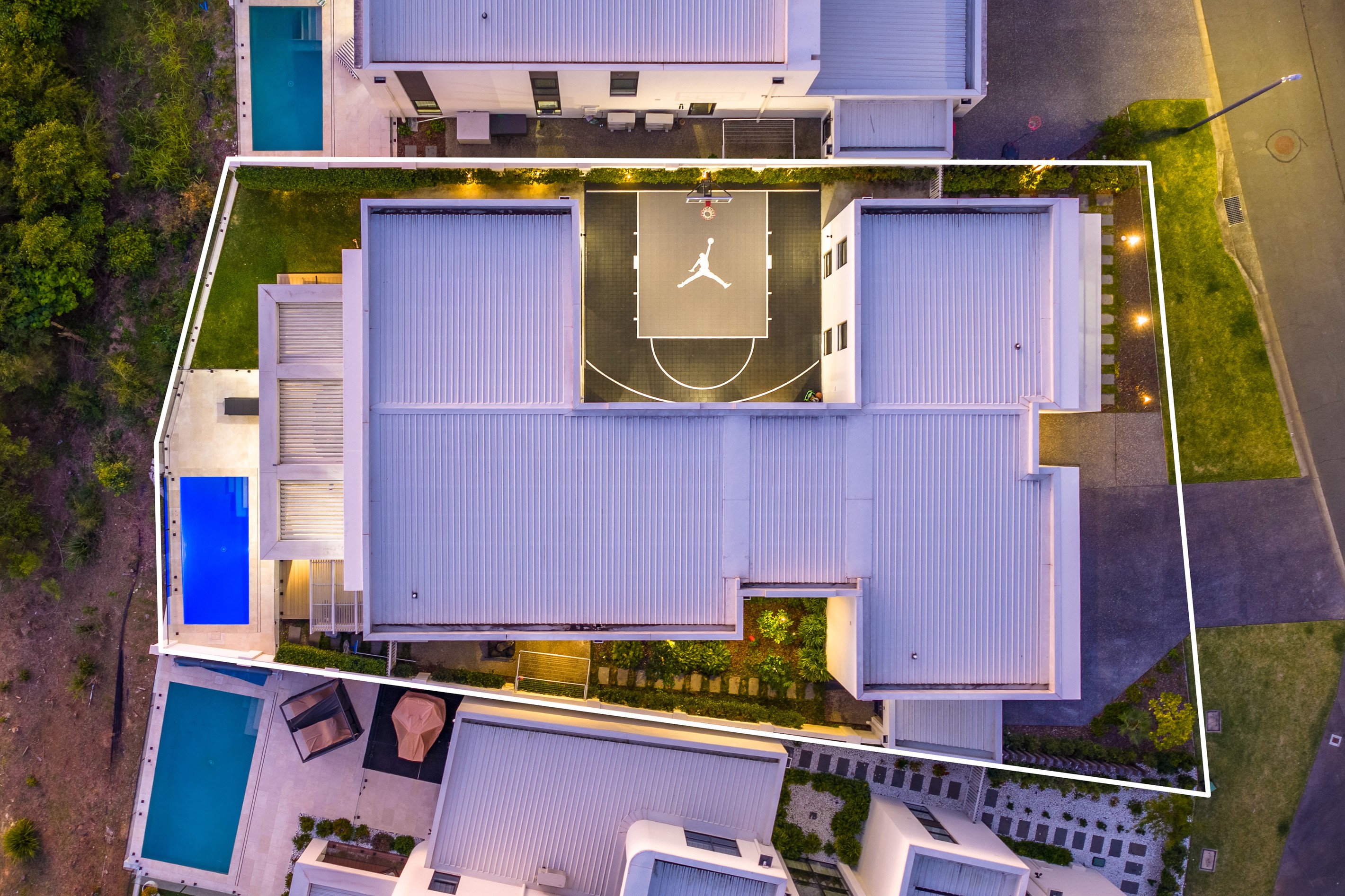 25 The Boulevarde, Benowa, QLD 4217