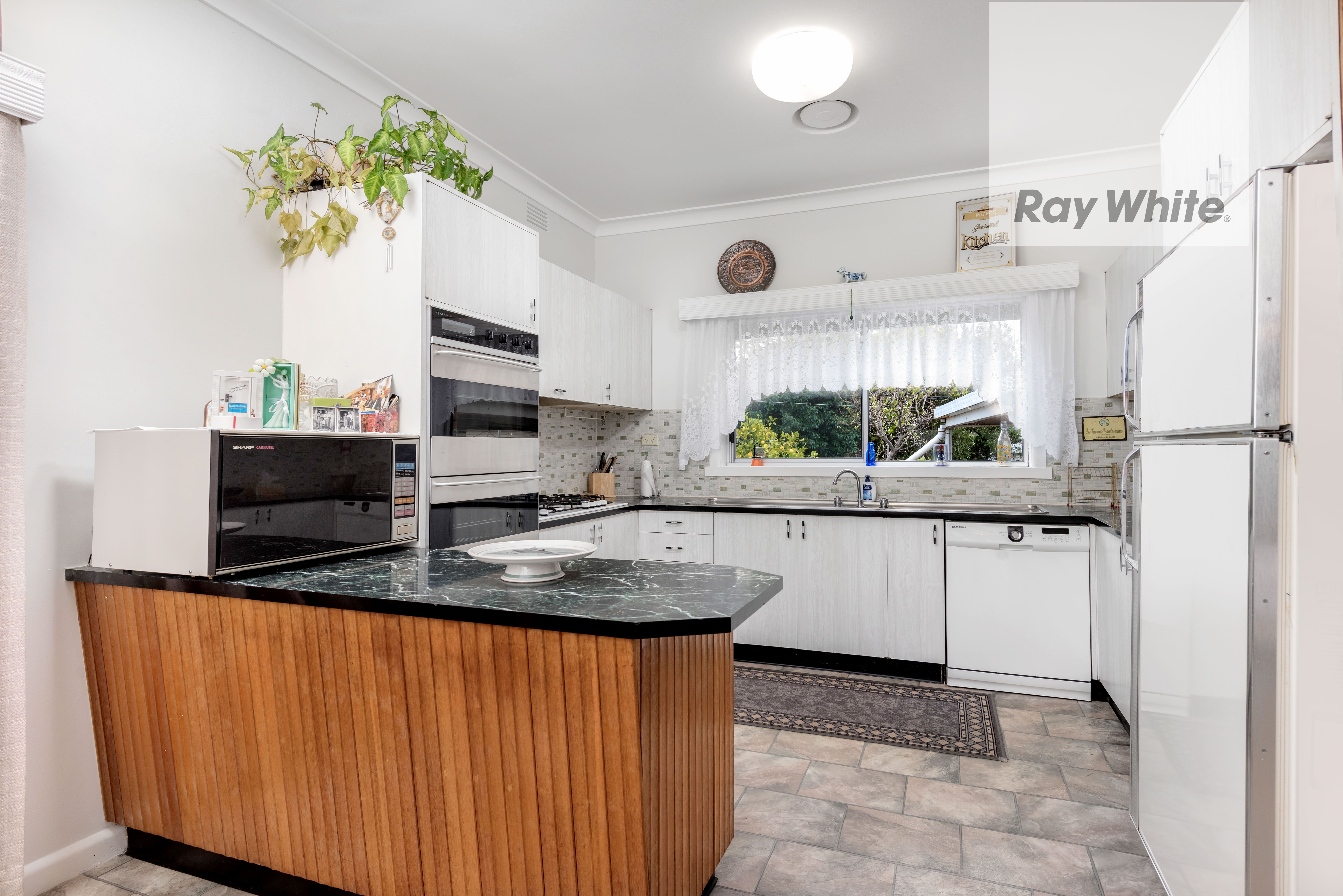 1 Windsor Crescent, Bundoora, VIC 3083