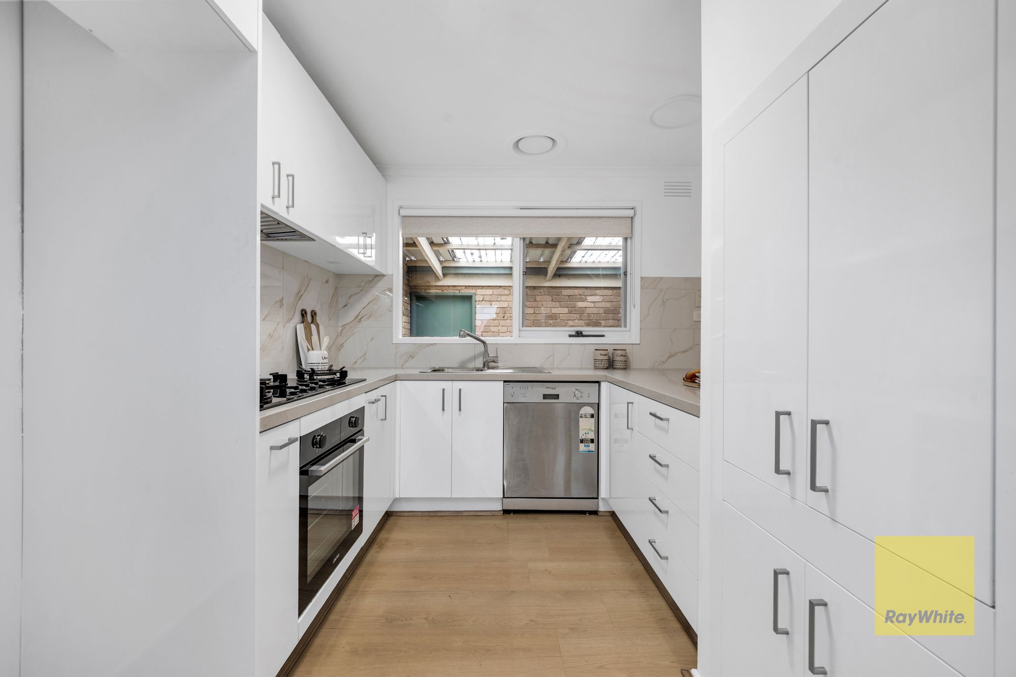 9 Lloyd Street — photo 10 of 20