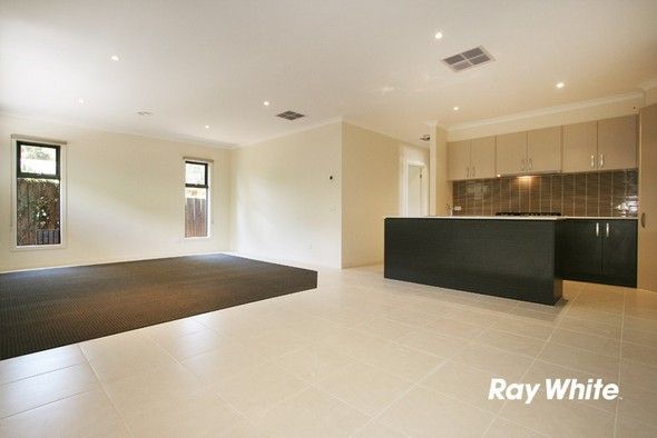 2/4 Stephen Road, Ferntree Gully, VIC 3156