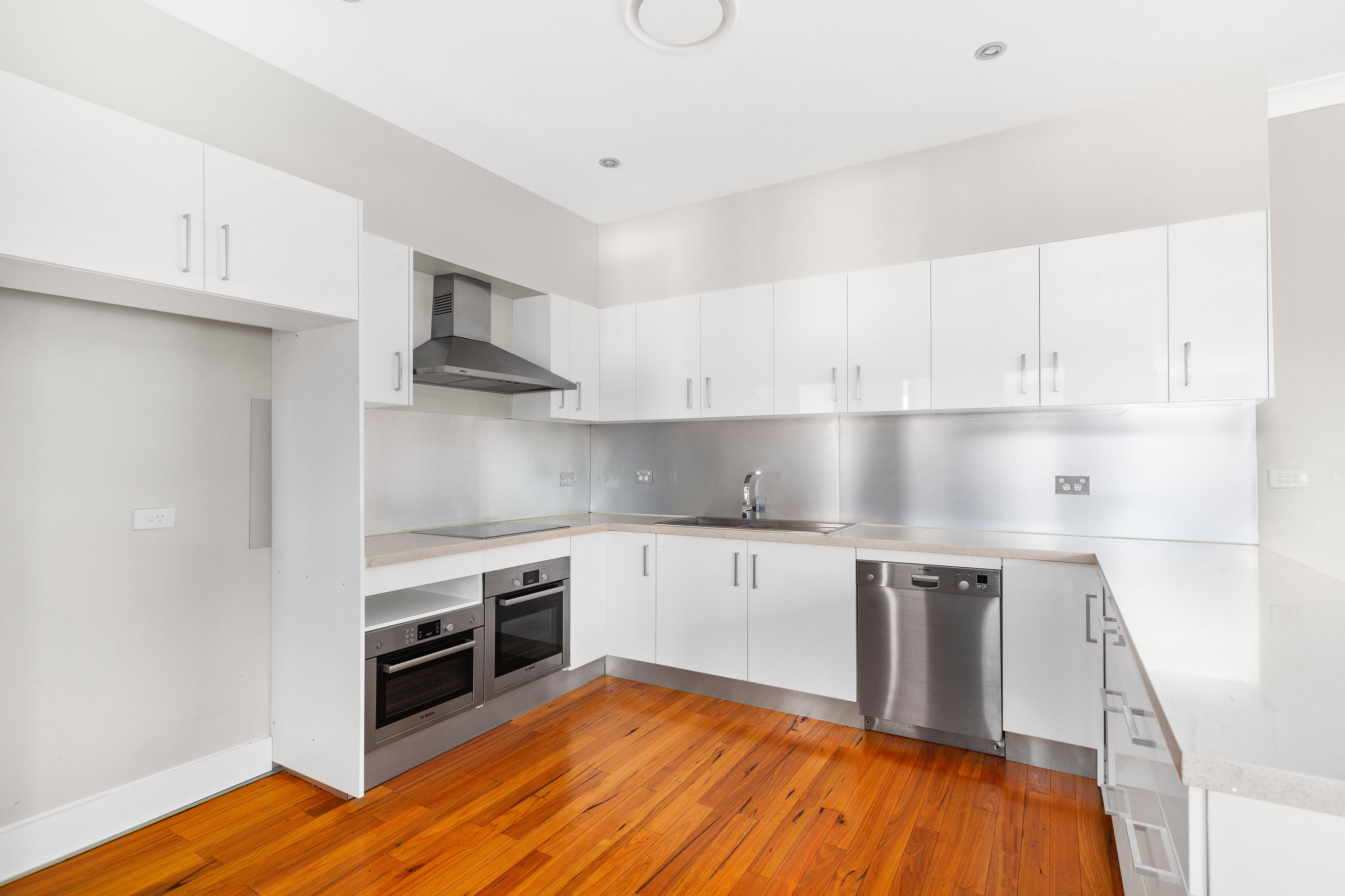 161 Shearwater Drive, Lake Heights, NSW 2502