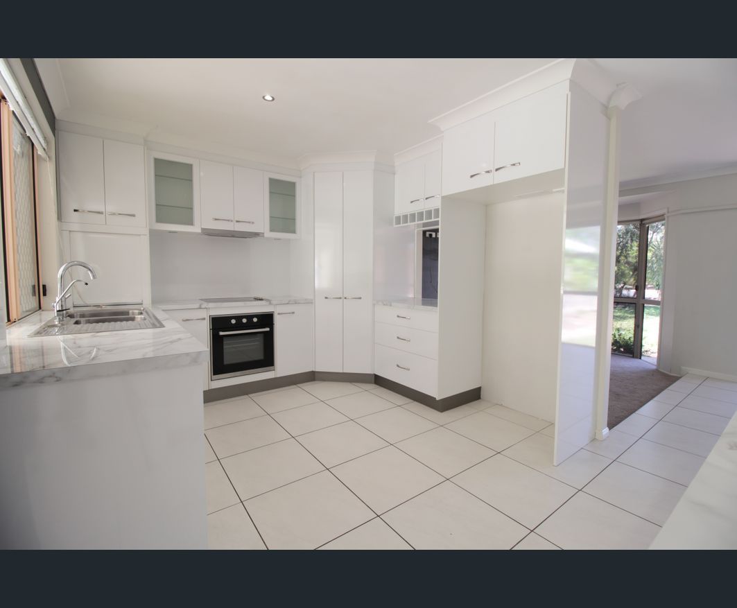 16 Batavia Court, Emerald, QLD 4720