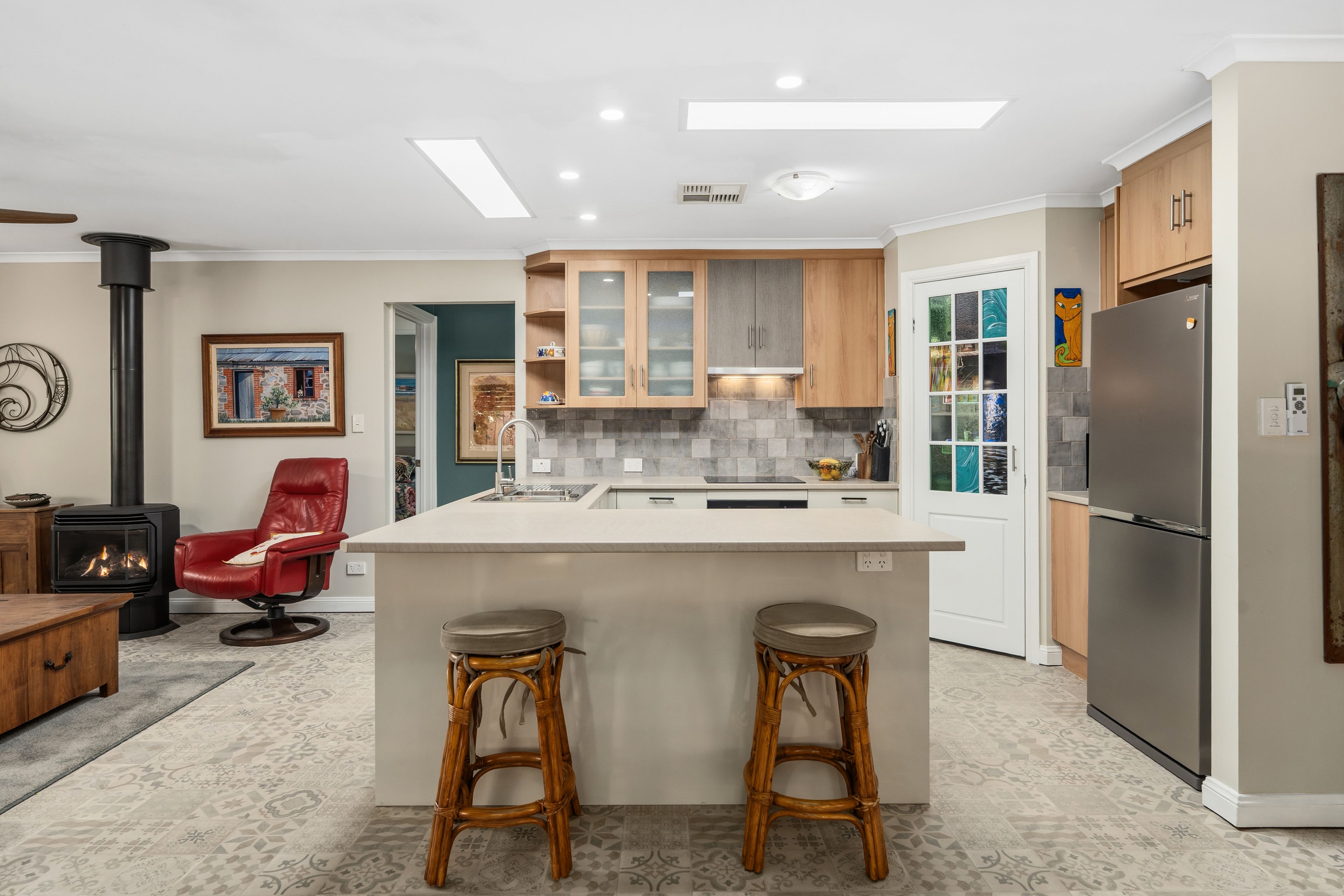 71 Rose Crescent — photo 9 of 30