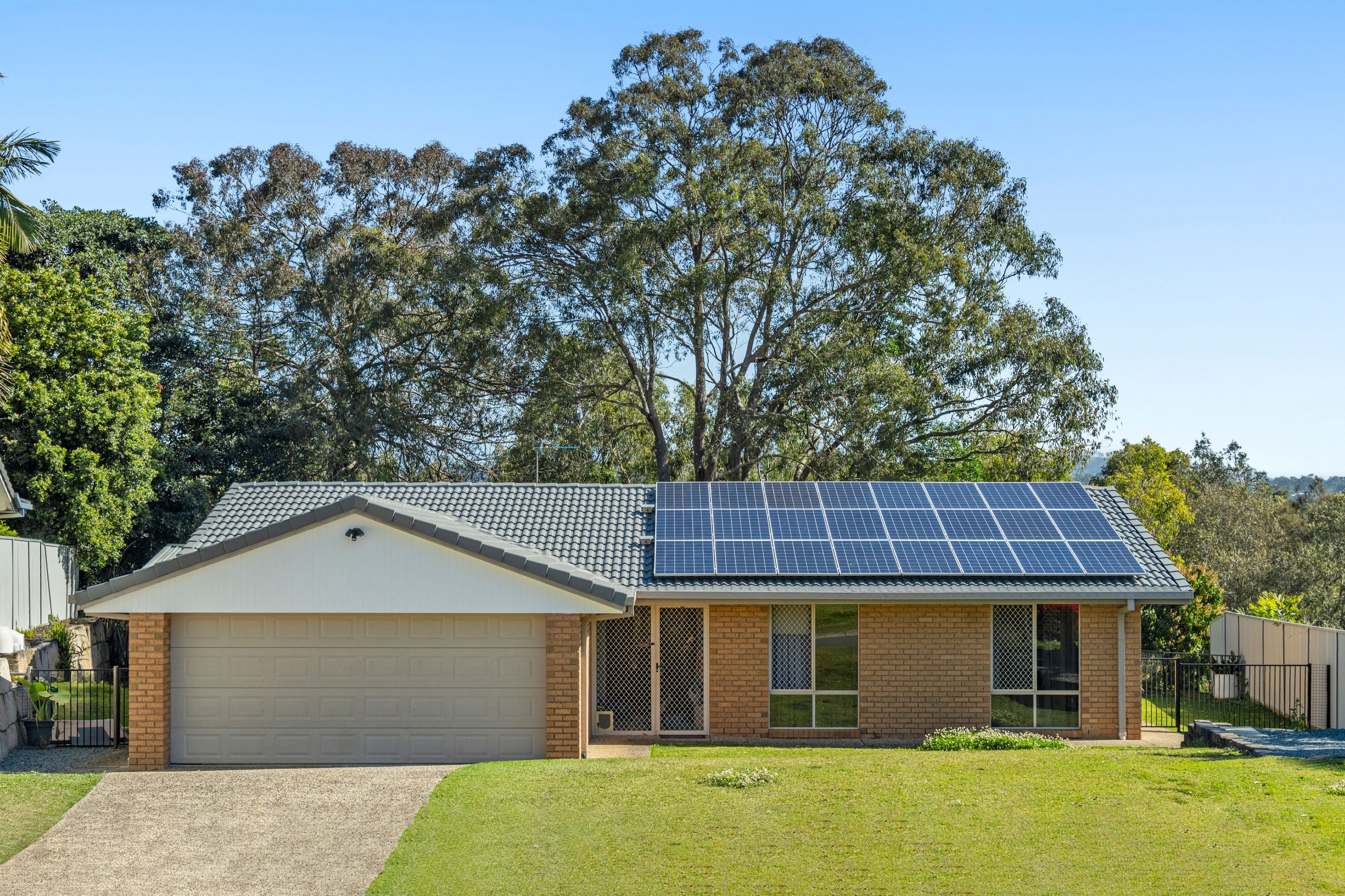 11 Baltimore Court, Carrara, QLD 4211