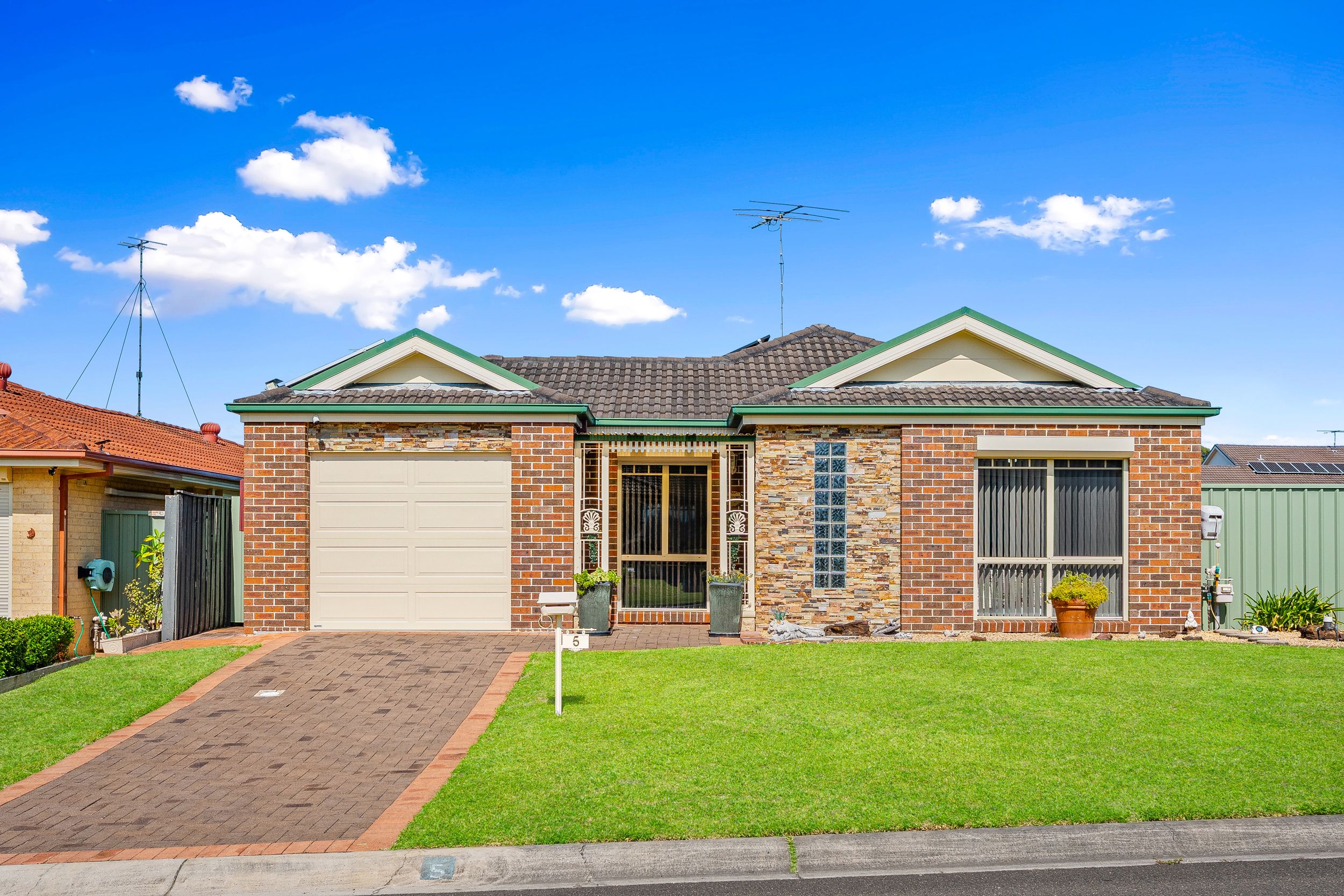 5 Monarch Circuit, Glenmore Park, NSW