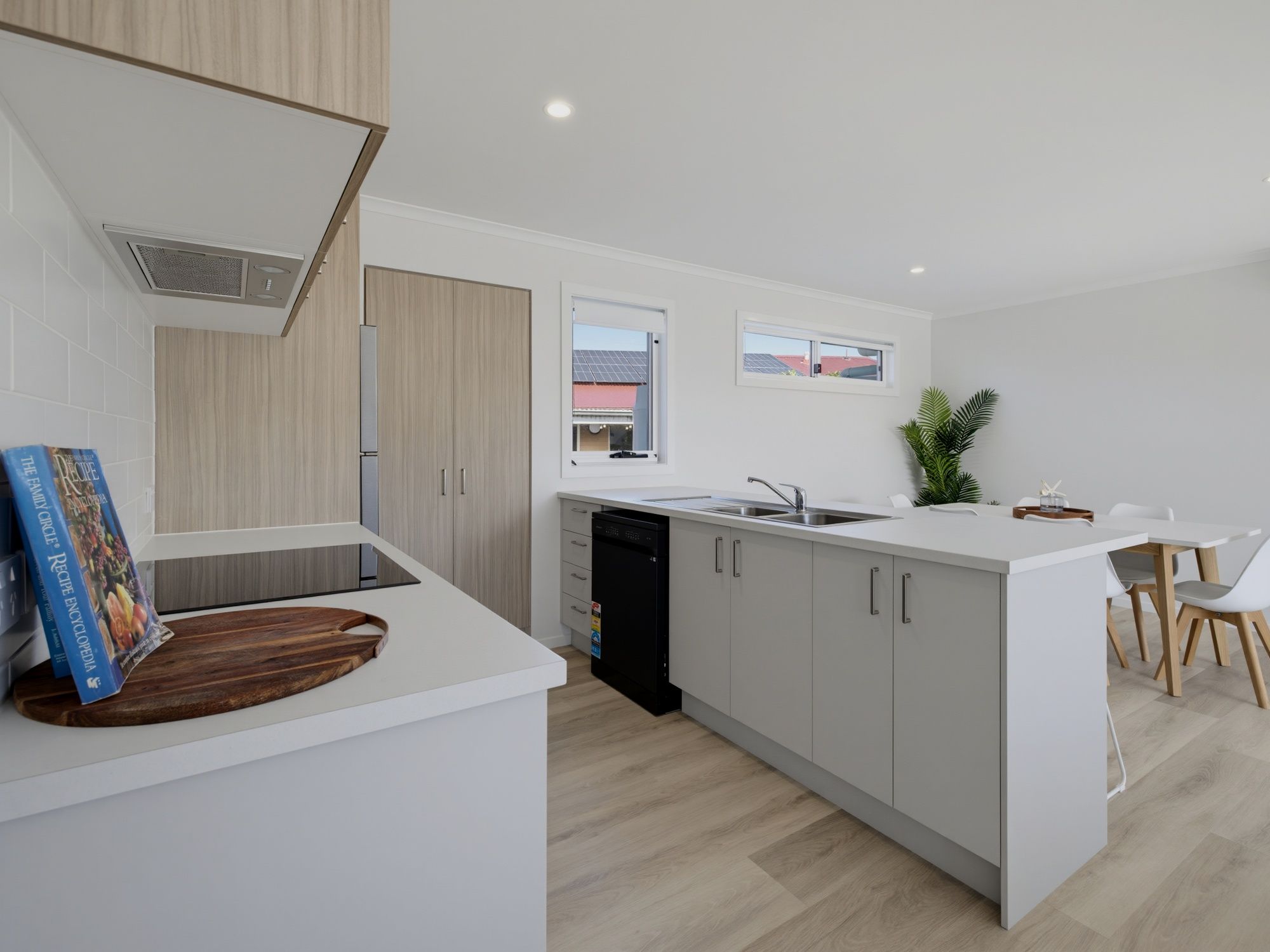 2/4 Turner Street — photo 7 of 17