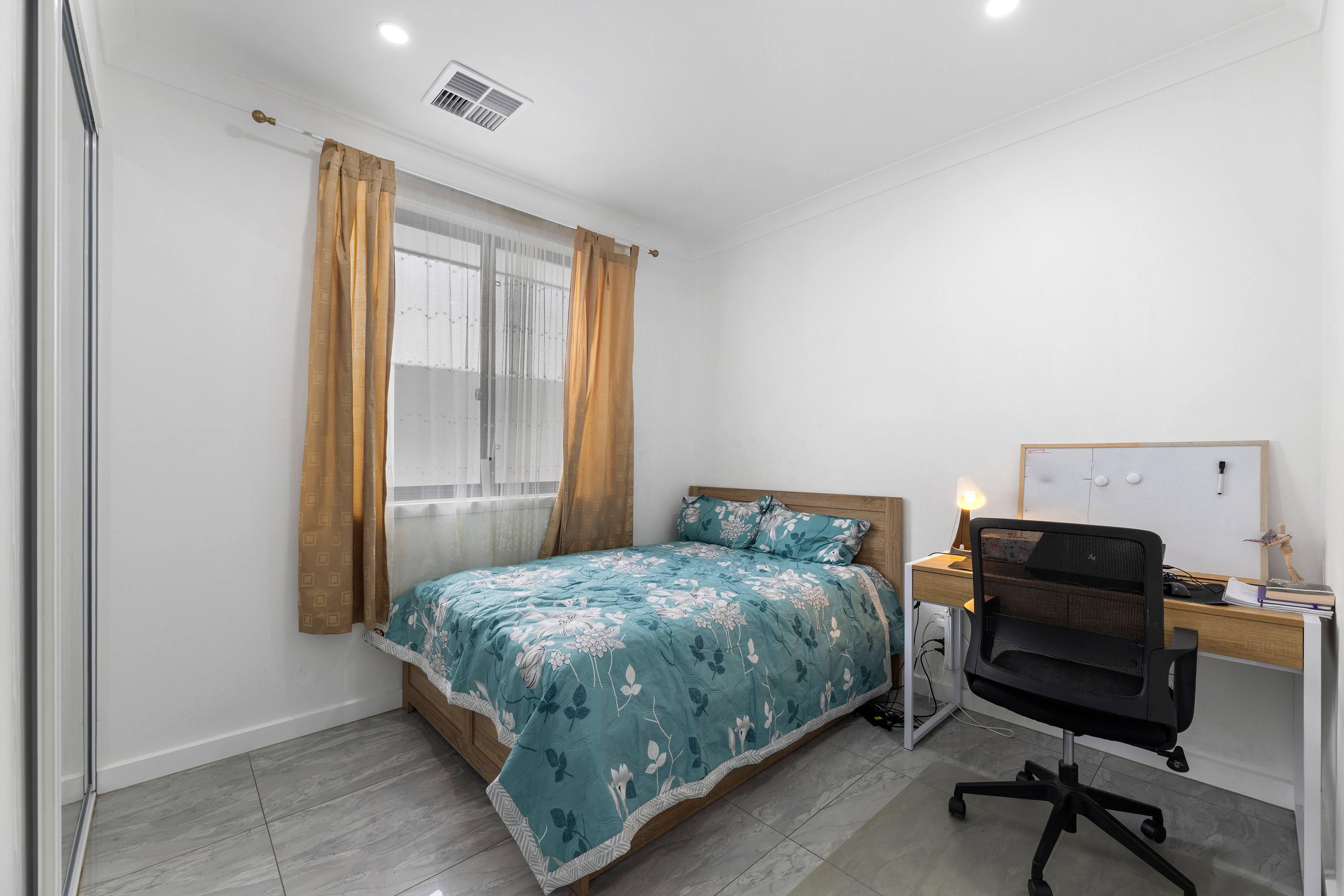 18B Ada Street — photo 18 of 25