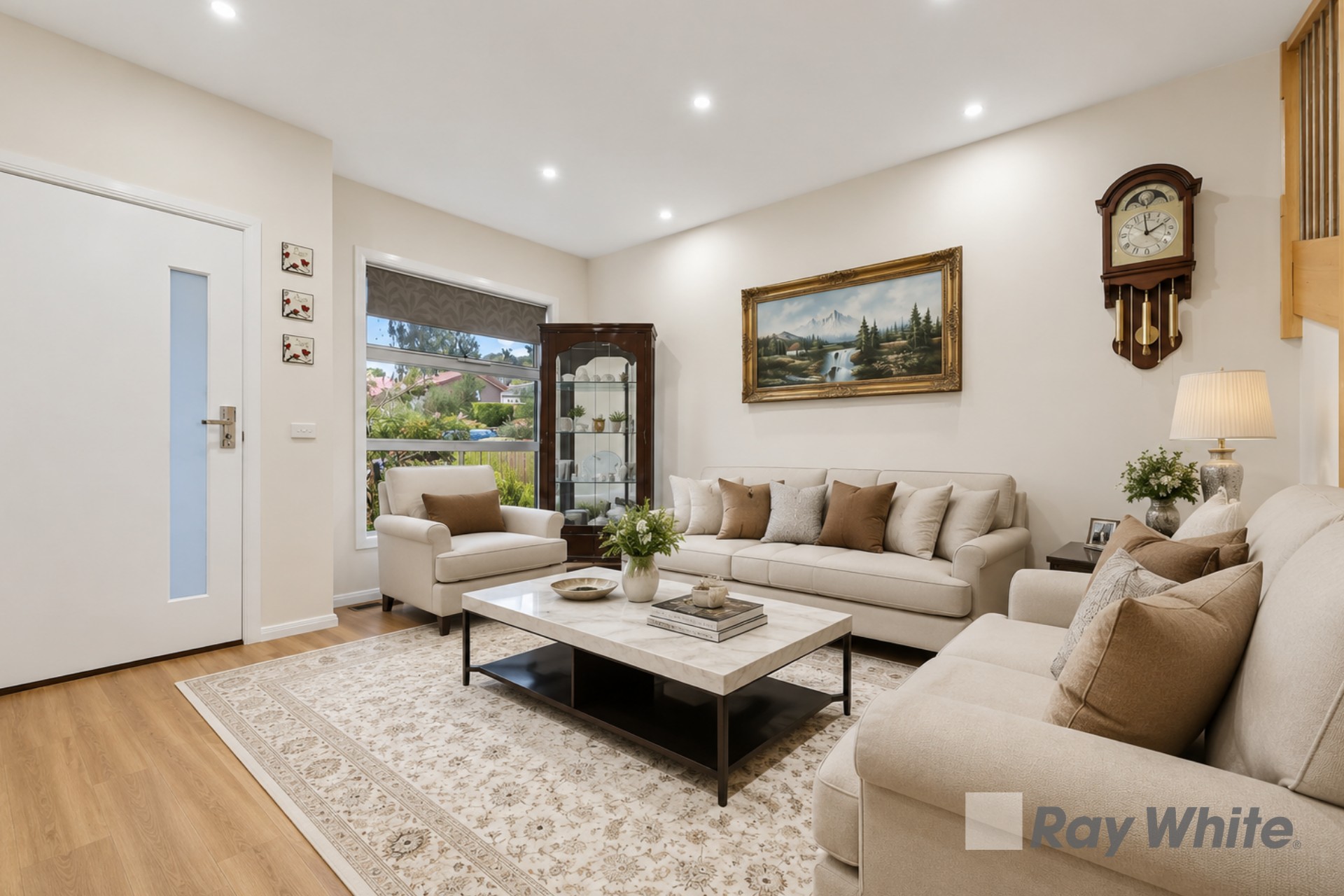 2/16 Oban Close, Endeavour Hills, VIC 3802