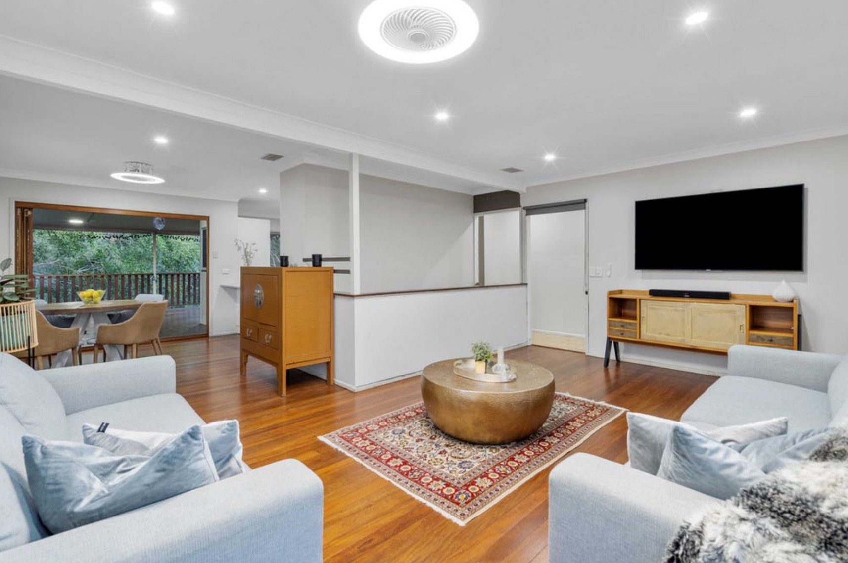 734 Moggill Road, Chapel Hill, QLD 4069