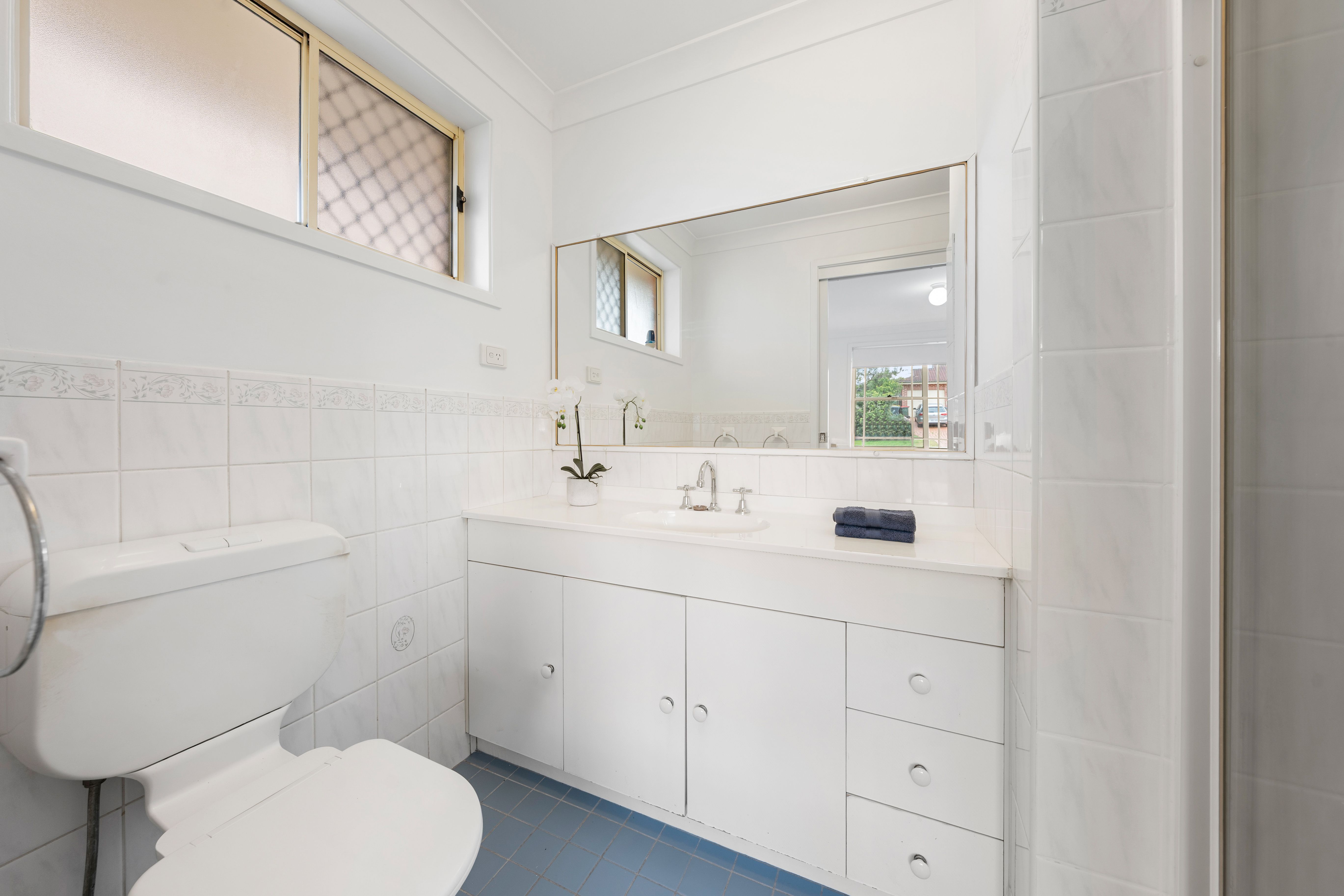 9 Skyfarmer Place, Raby, NSW 2566 - House for Sale - Two Locations Ray ...