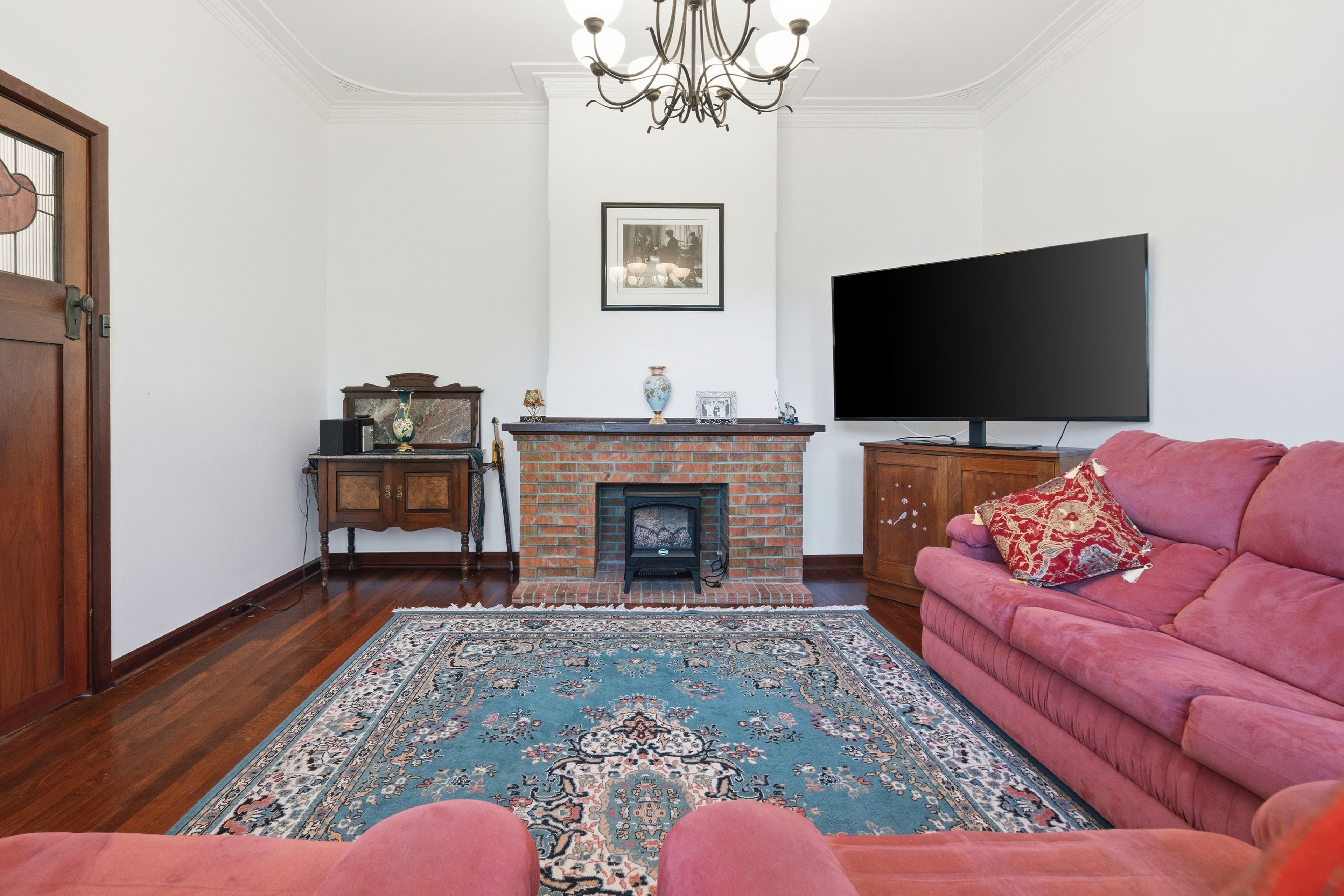 10 Chedworth Way, Eden Hill, WA 6054