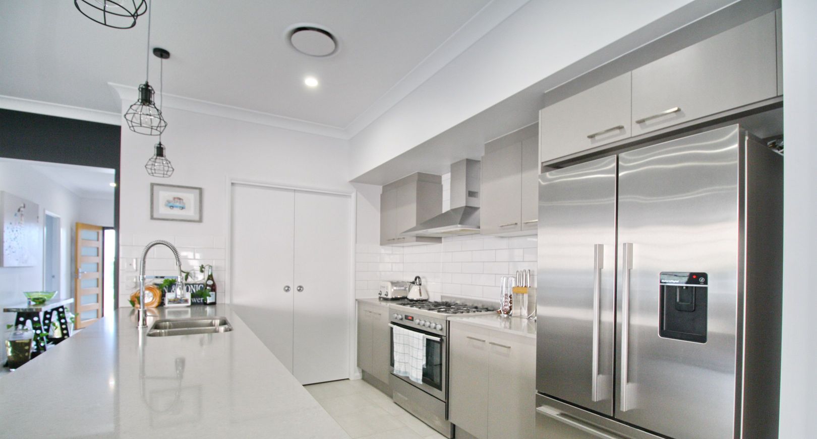 16 Mellor Street, Augustine Heights, QLD 4300