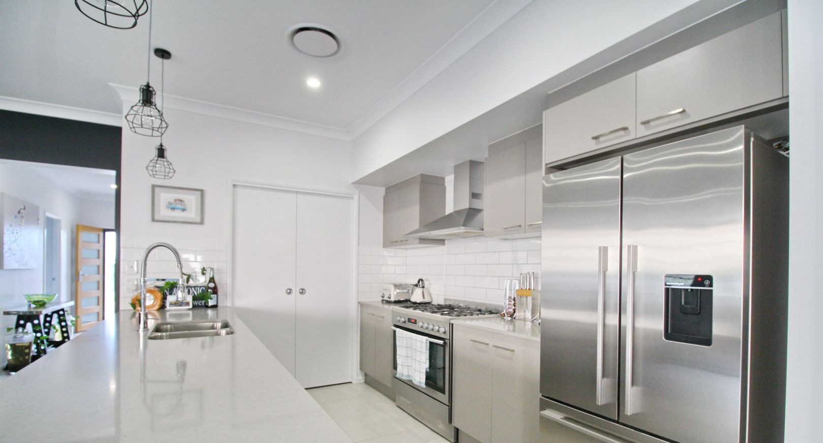 16 Mellor Street, Augustine Heights, QLD 4300