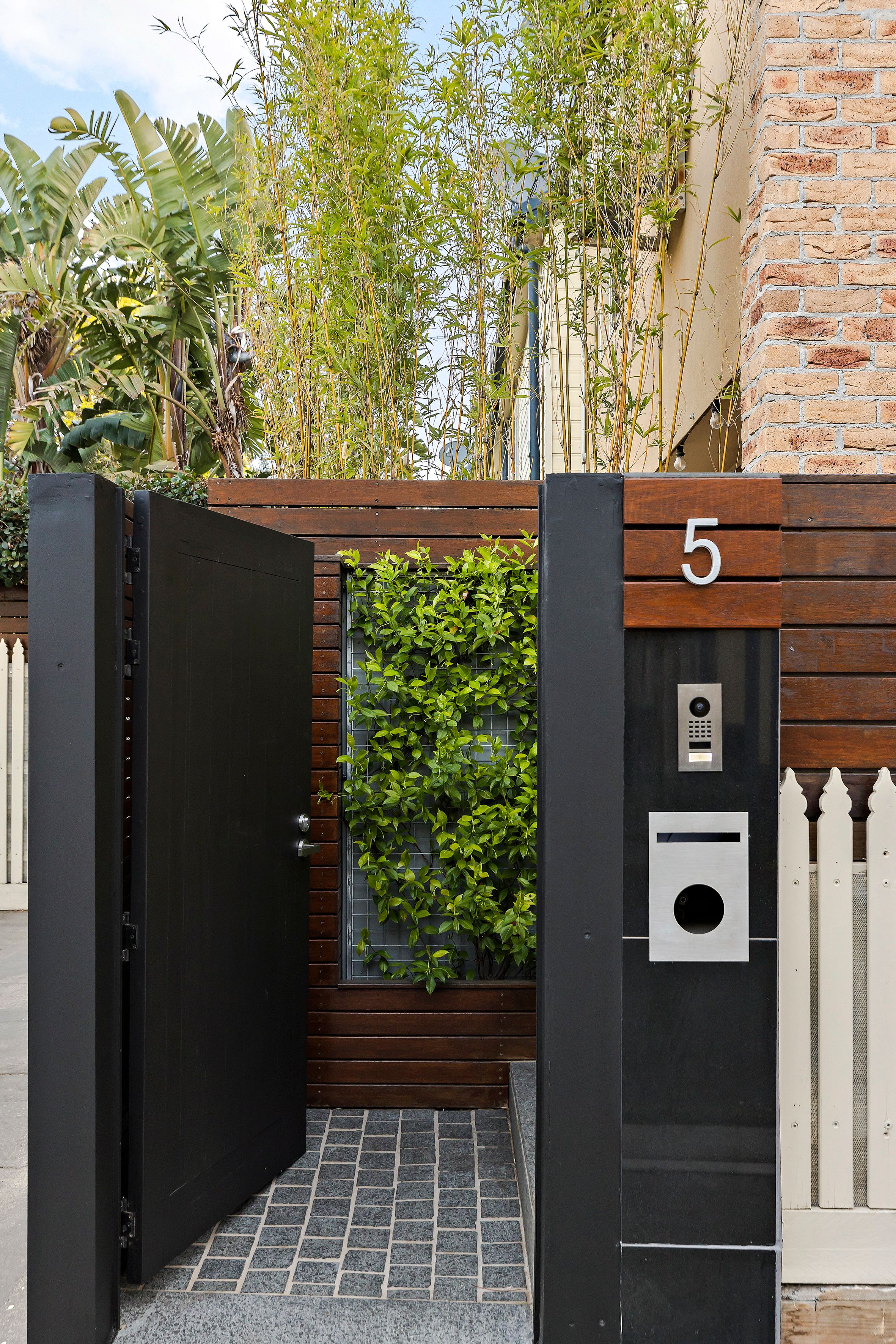 5 Eva Buhlert Close, Brunswick, VIC 3056