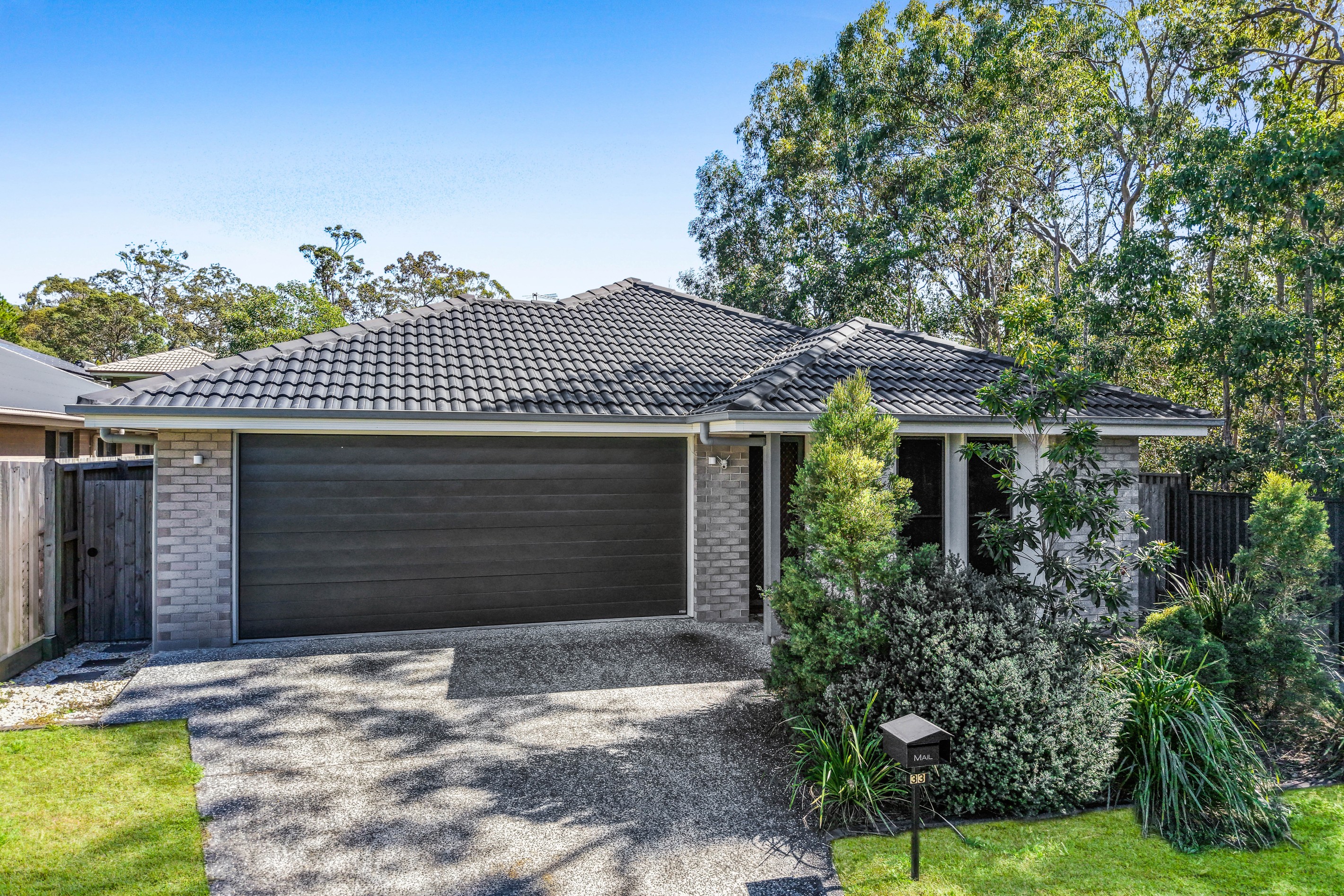 33 Paige Street, Park Ridge, QLD 4125