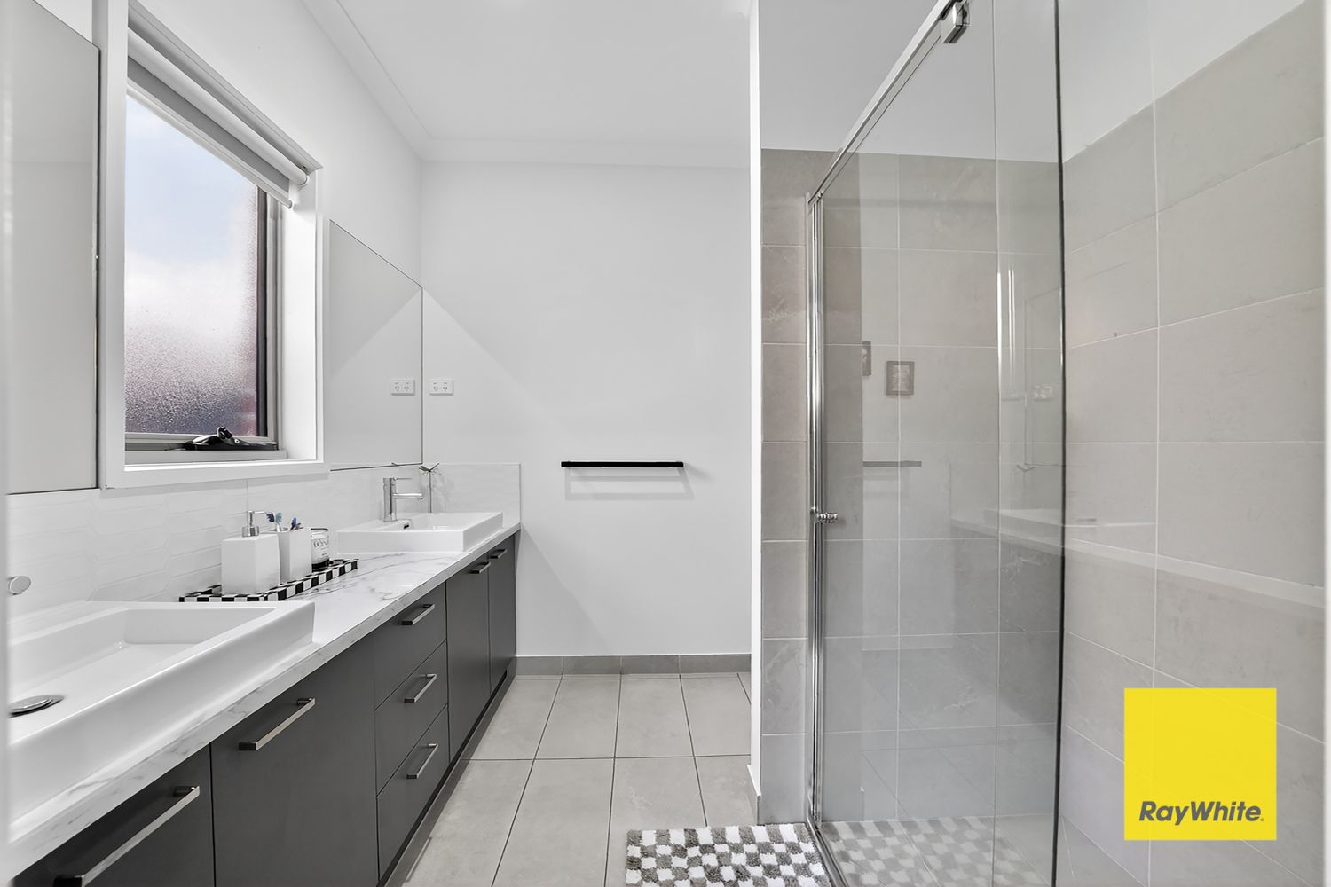 21 Guthrie Drive — photo 5 of 14