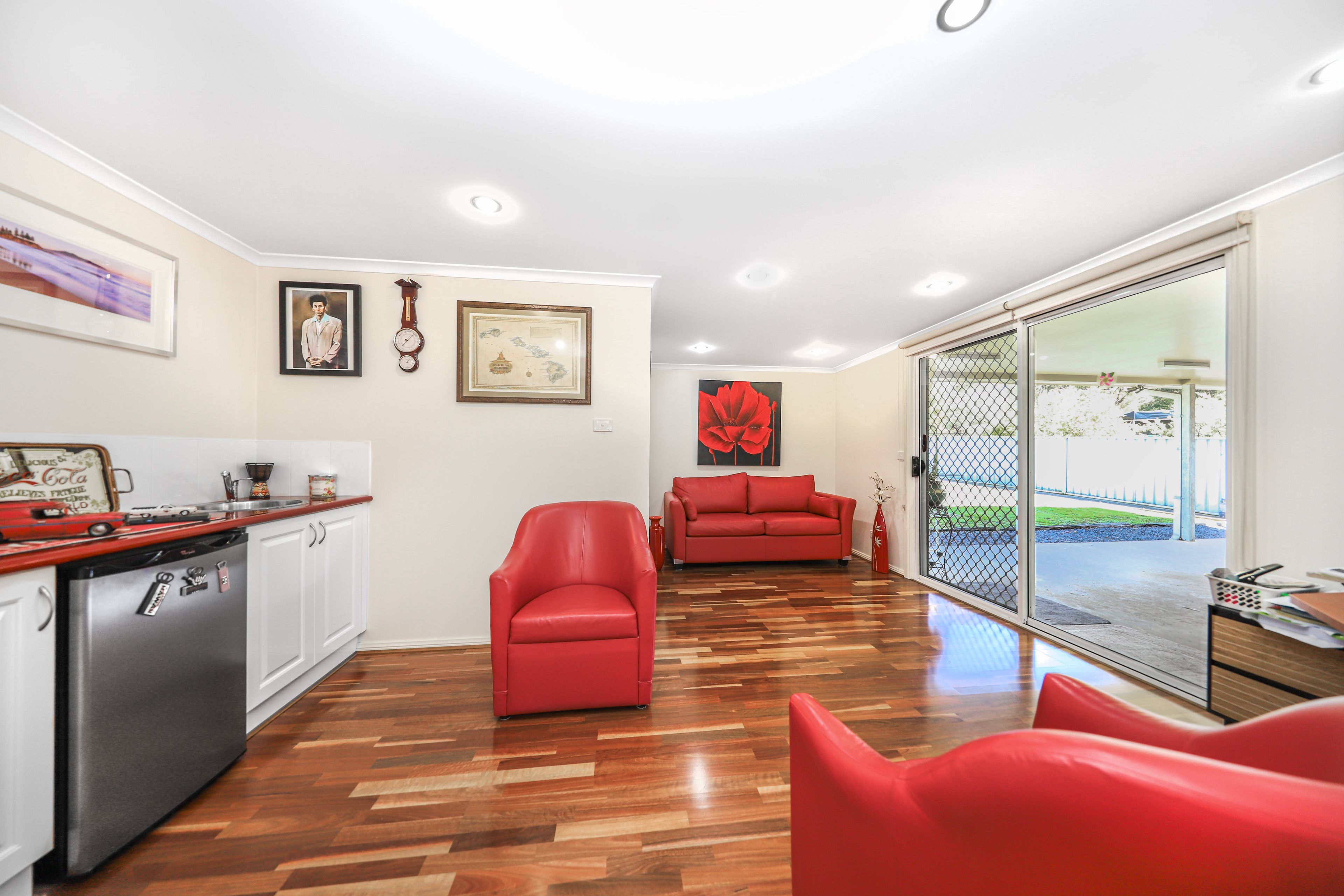 15 Wattle Crescent — photo 10 of 13