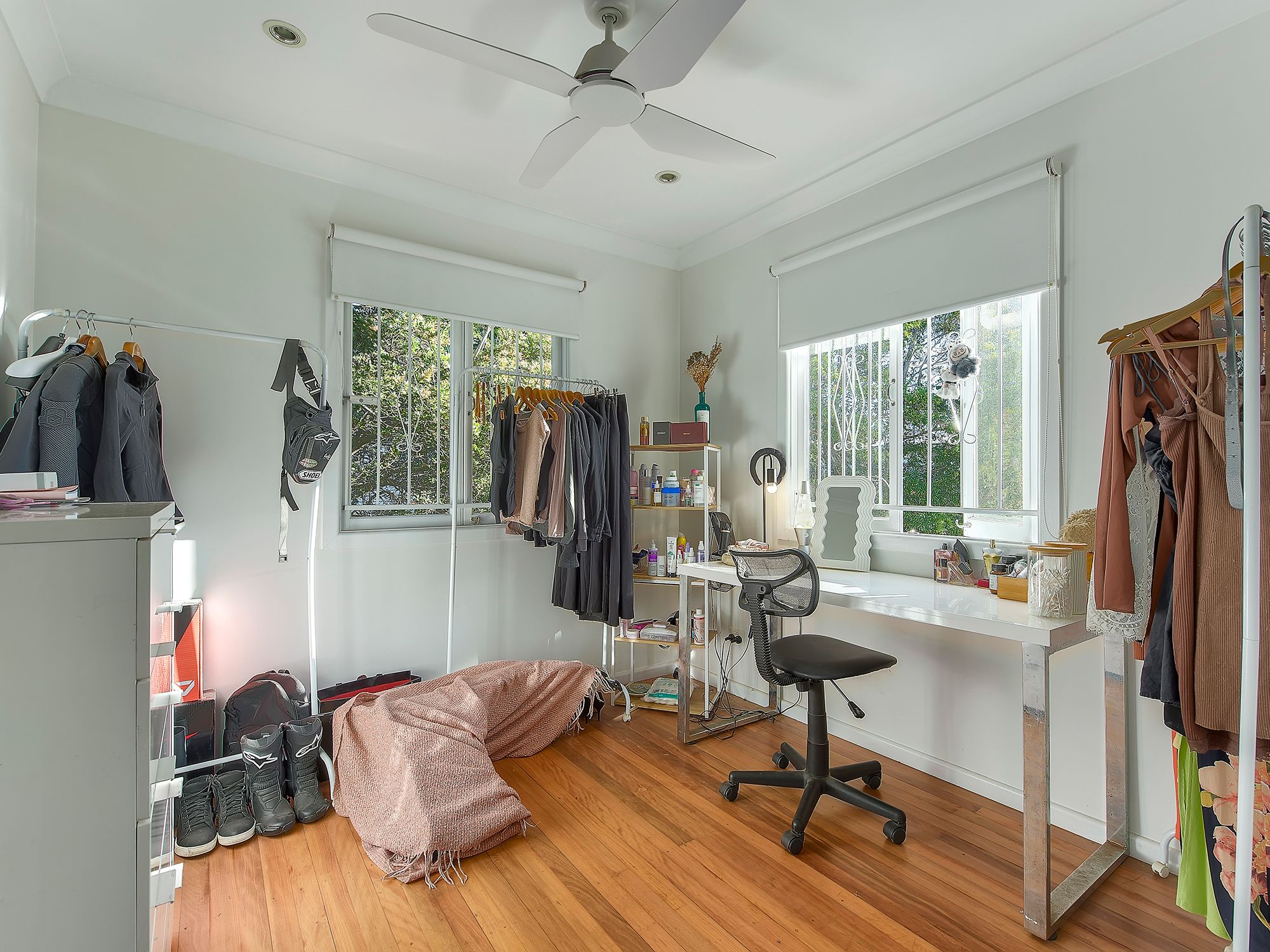 20 Chuter Street — photo 12 of 13