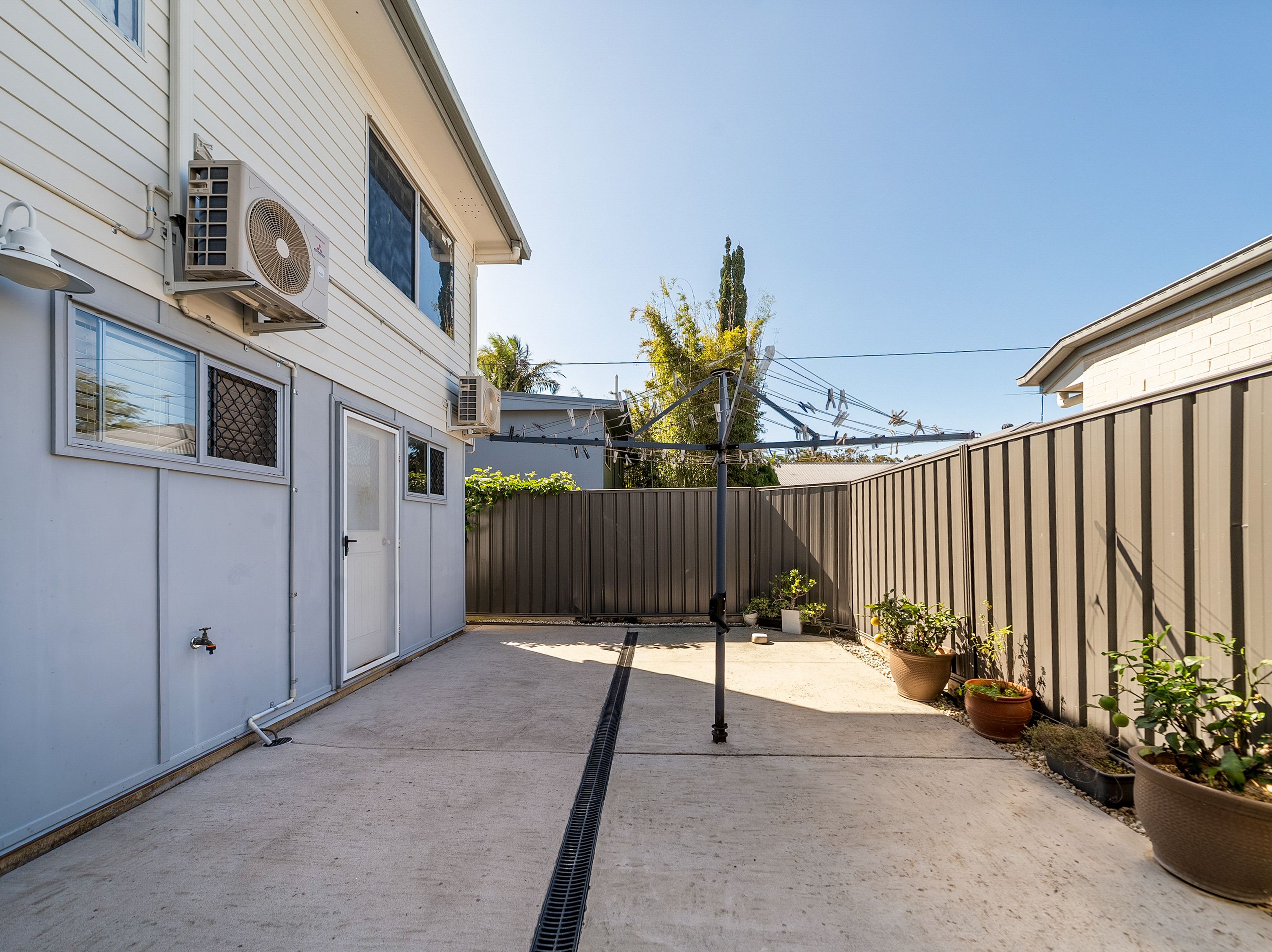 14 Roma Street — photo 26 of 29