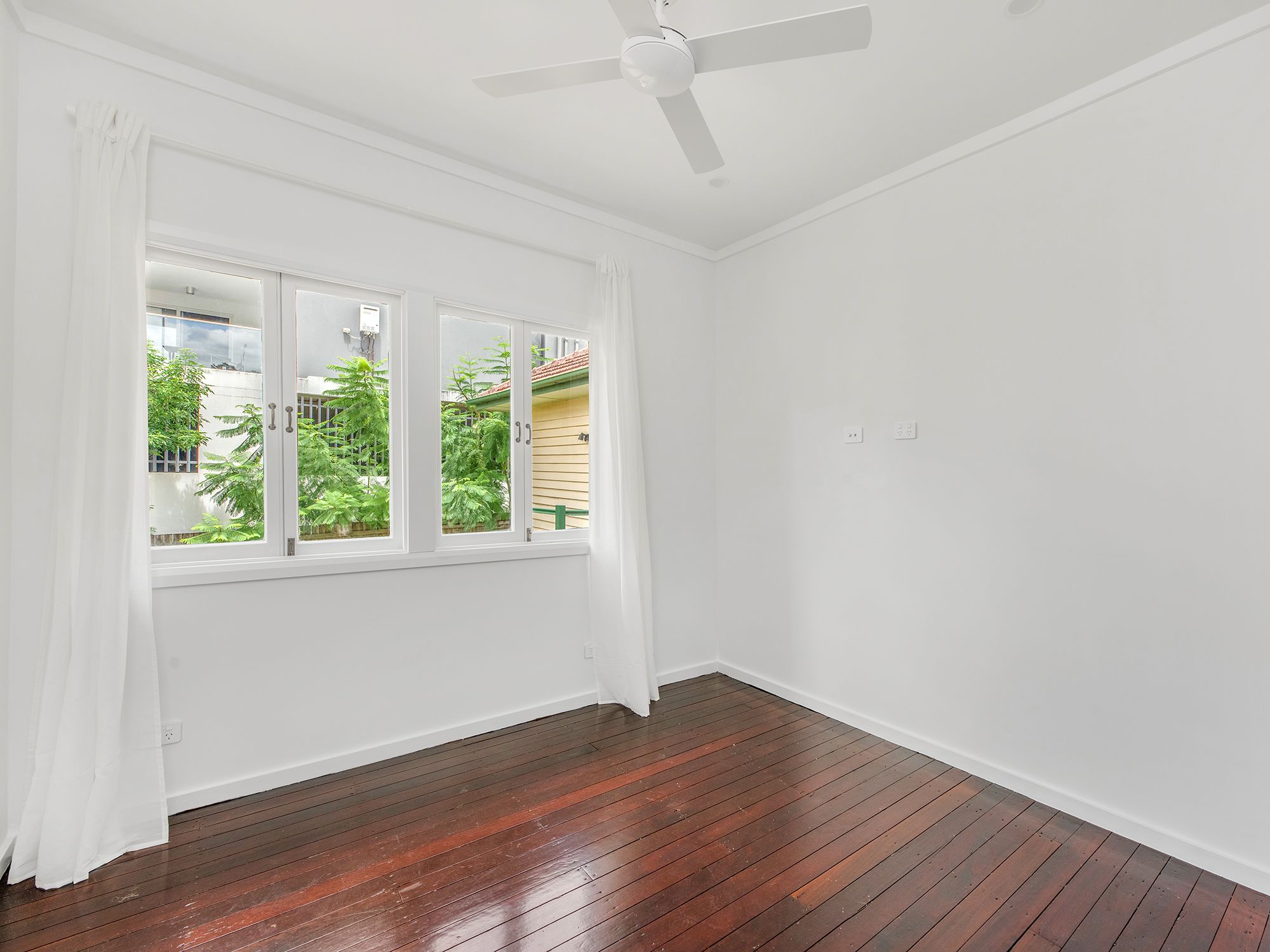 54-56 Gellibrand Street — photo 10 of 26