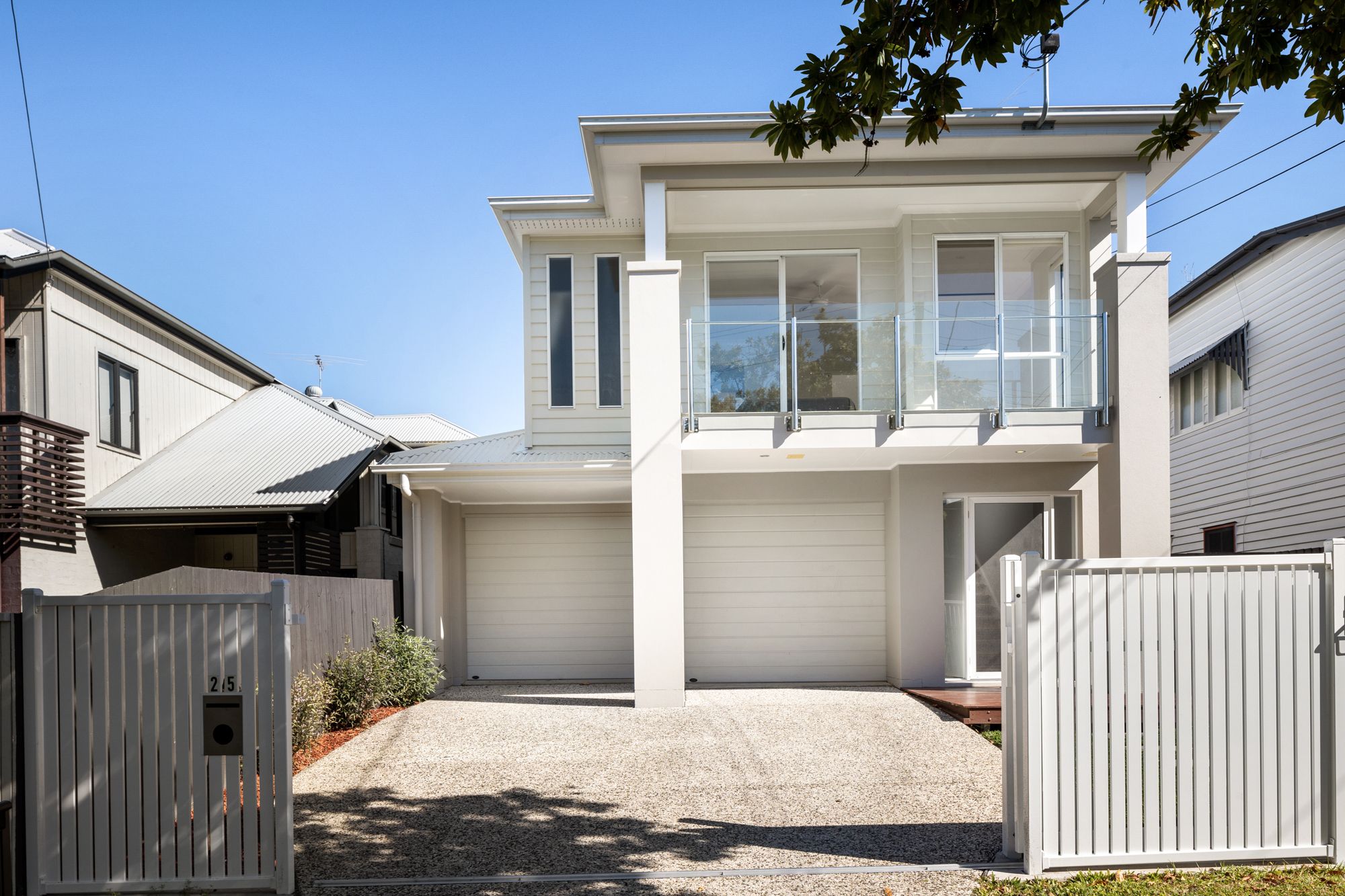 25 Cambridge Street, Bulimba, QLD 4171