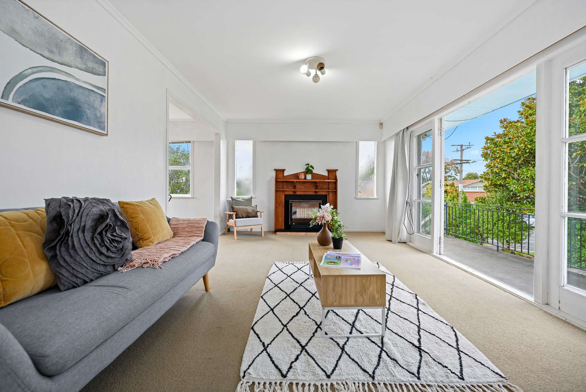 16 Te Anau Place photo 1