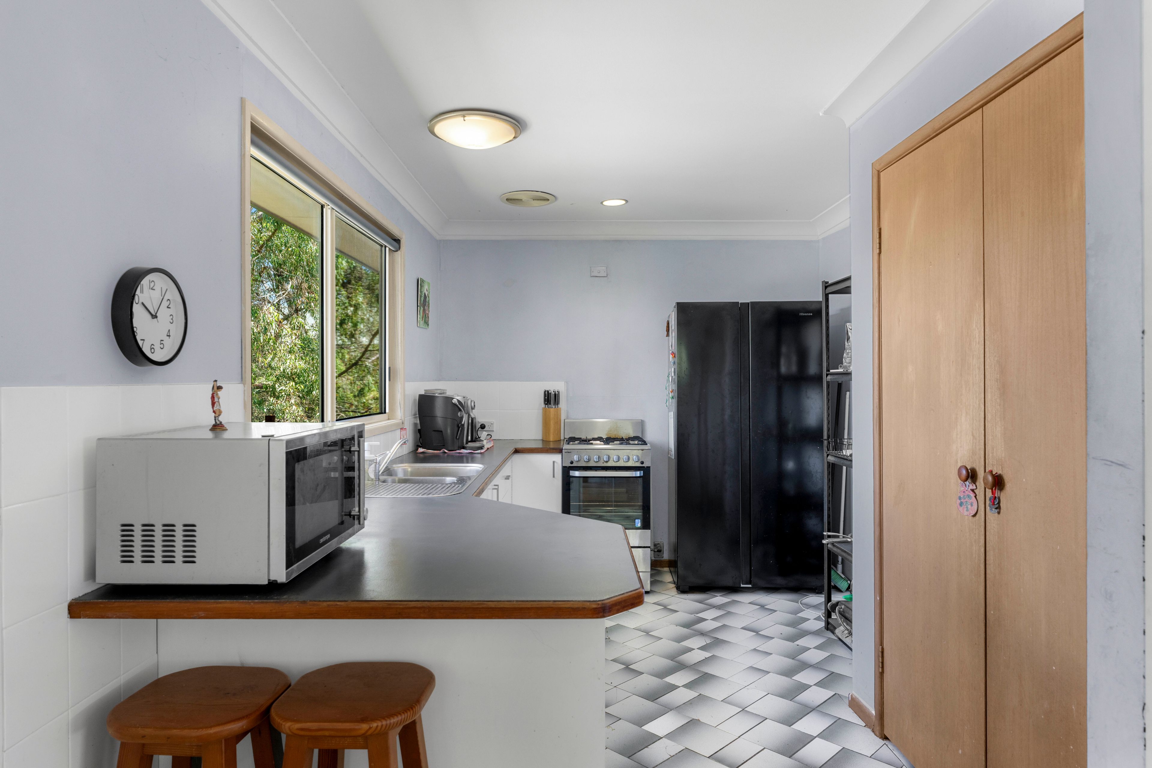 6 Dunrossil Avenue — photo 6 of 16