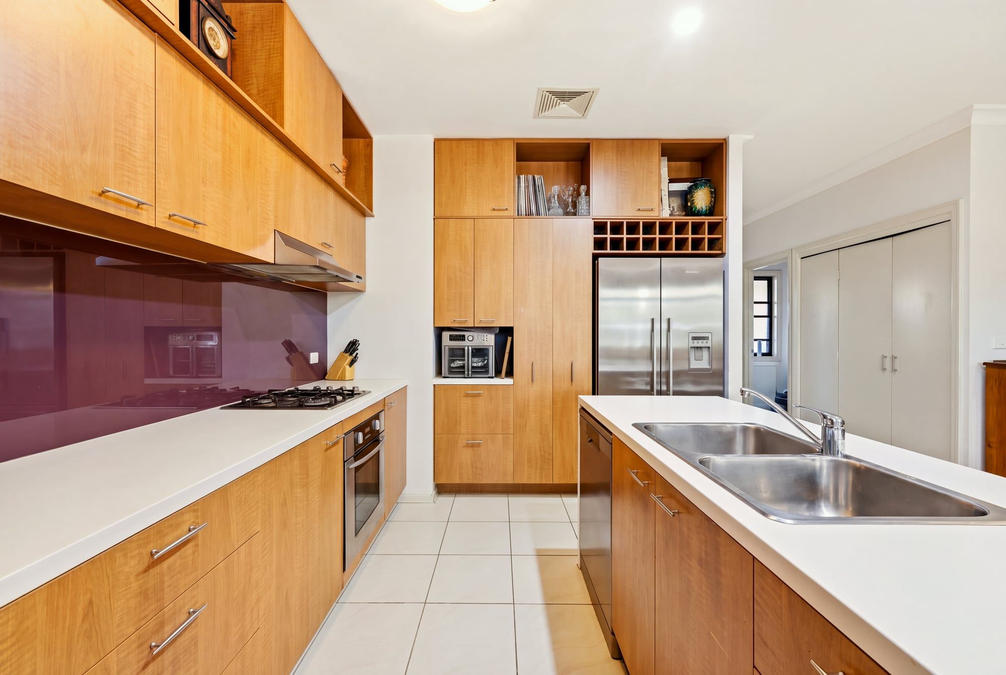 3/7 Elliott Street — photo 2 of 30