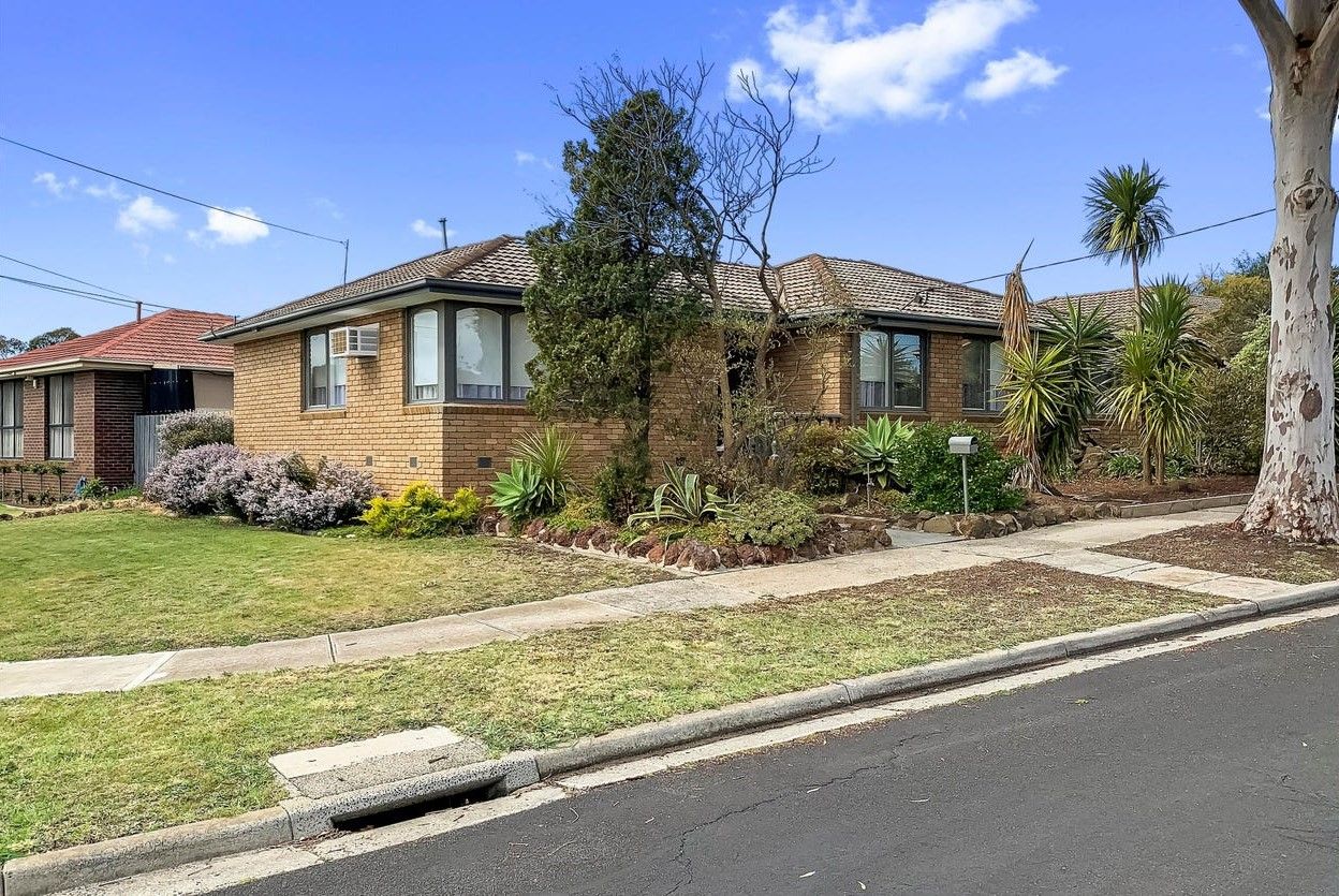 24 Wiltshire Road, Gladstone Park, VIC 3043