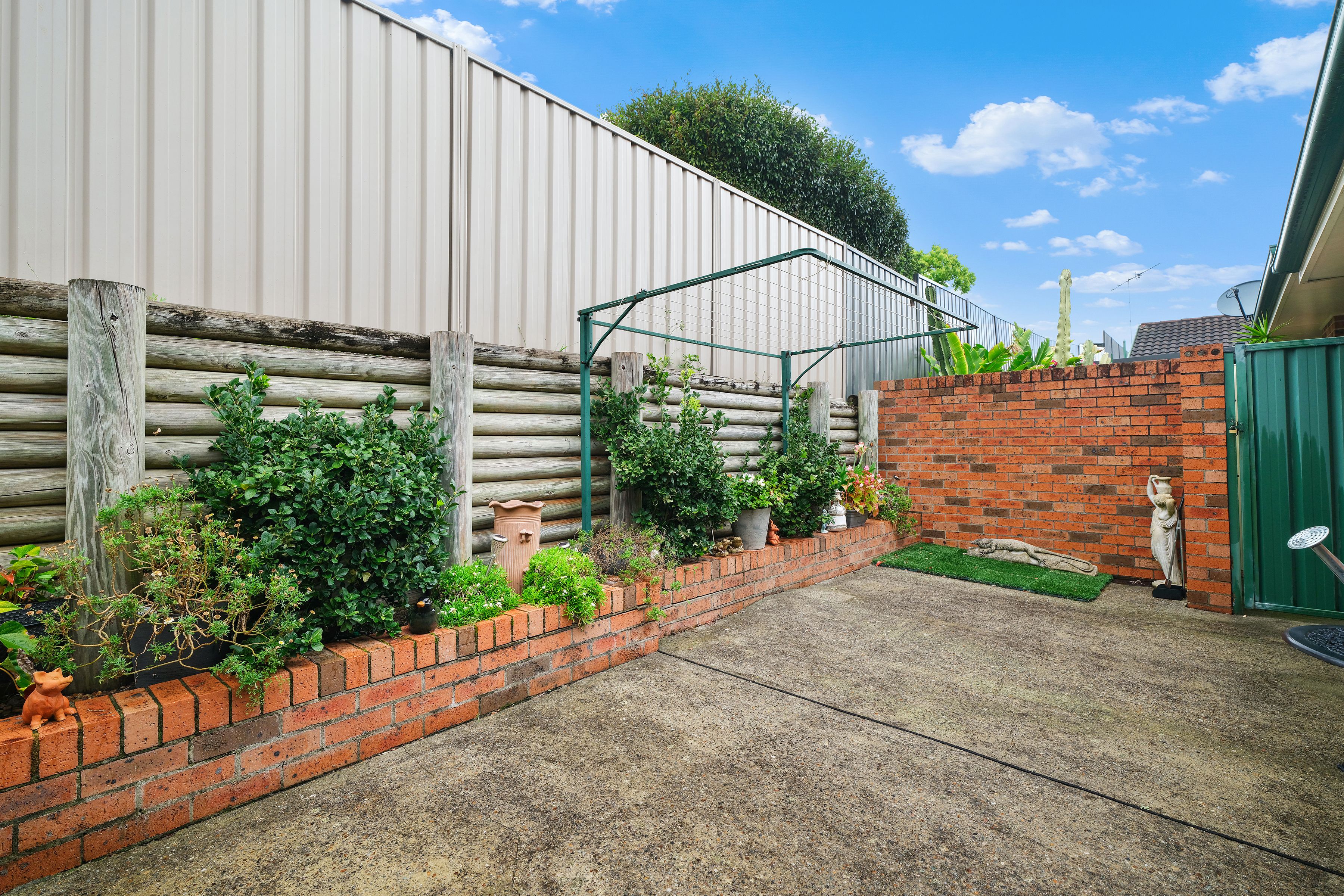 2/4 Chippindall Street — photo 11 of 17