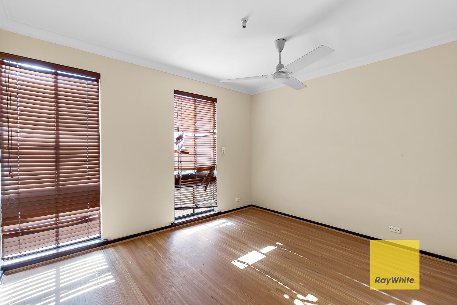 128 Hume Road — photo 9 of 16