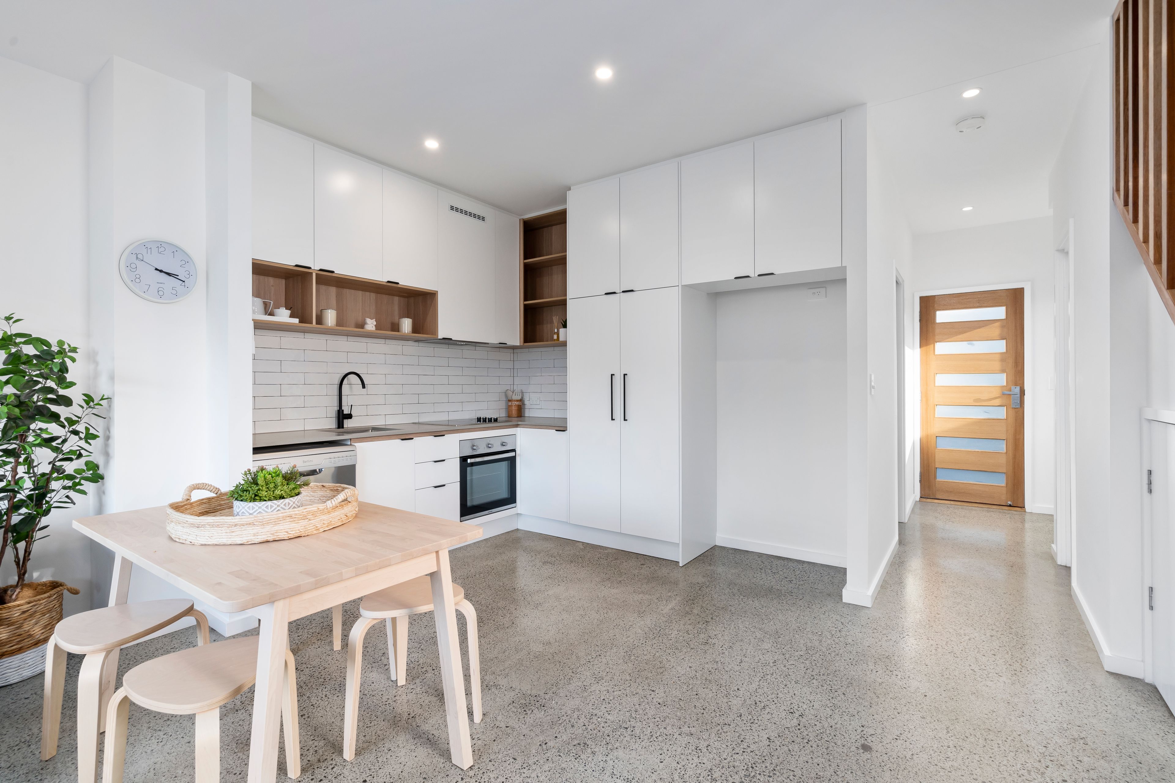 1/83 Falconer Street, Southport, QLD 4215
