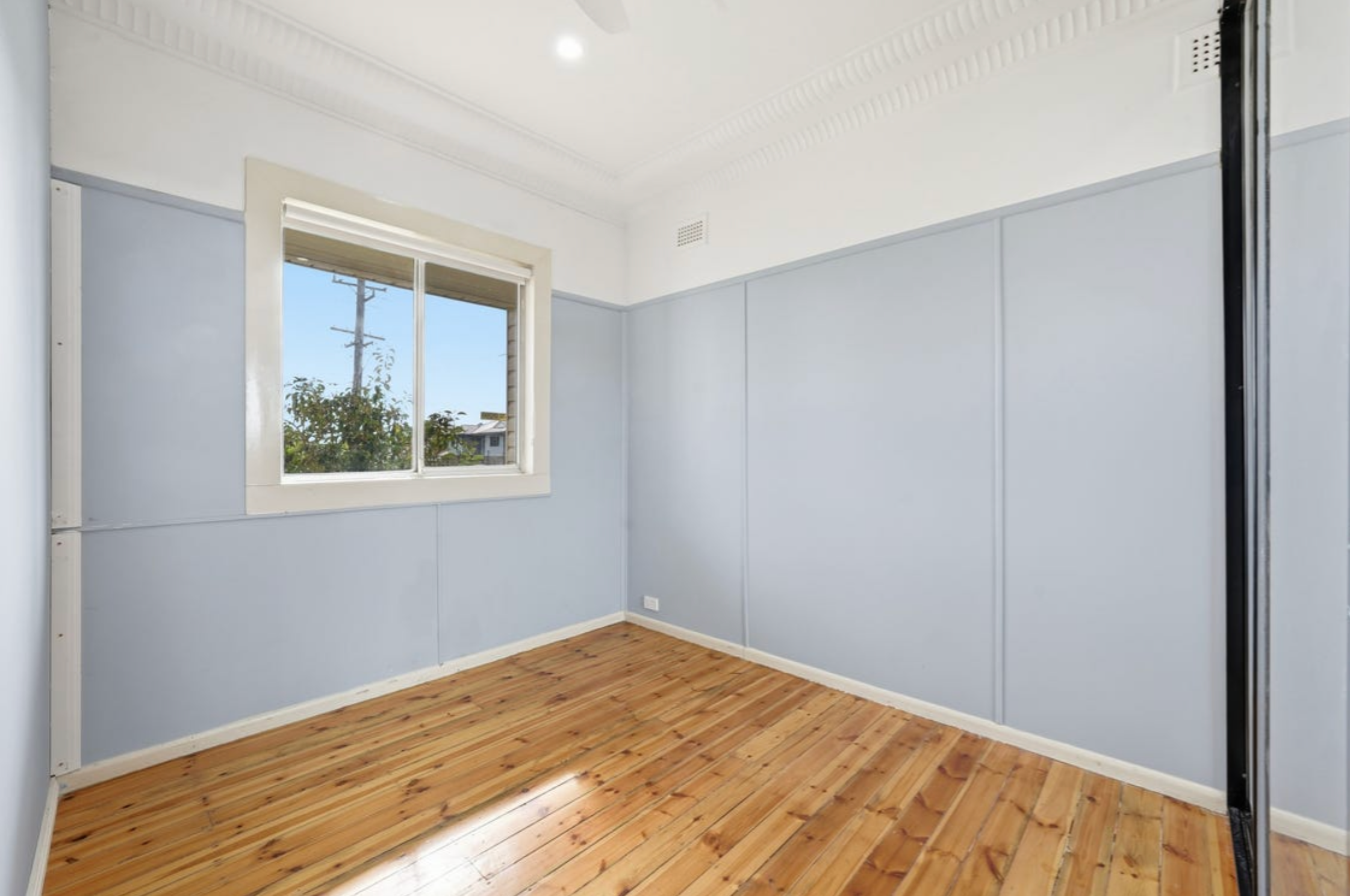150 Oxford Street, Cambridge Park, NSW