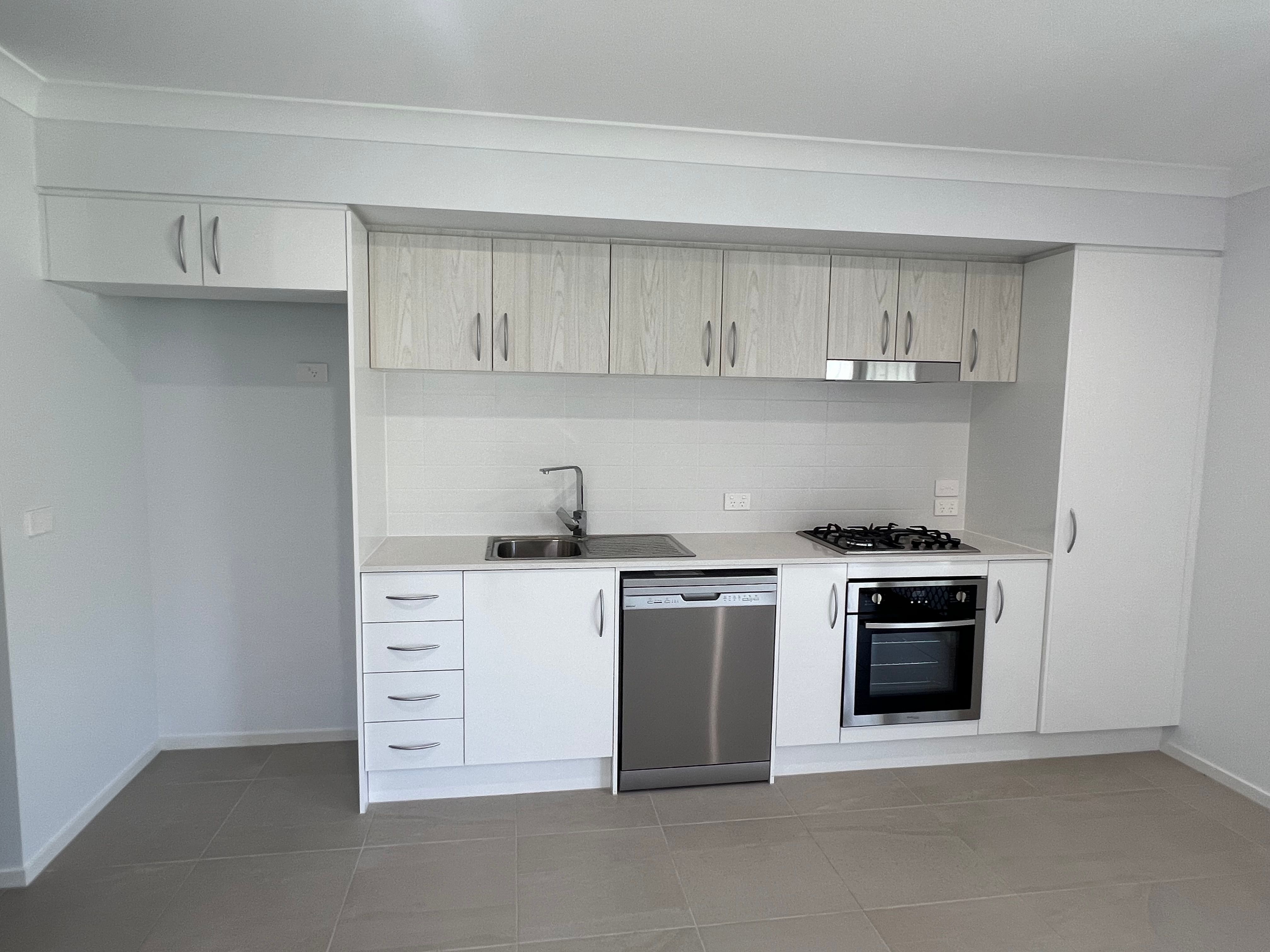 18A Tourmaline Drive — photo 2 of 6