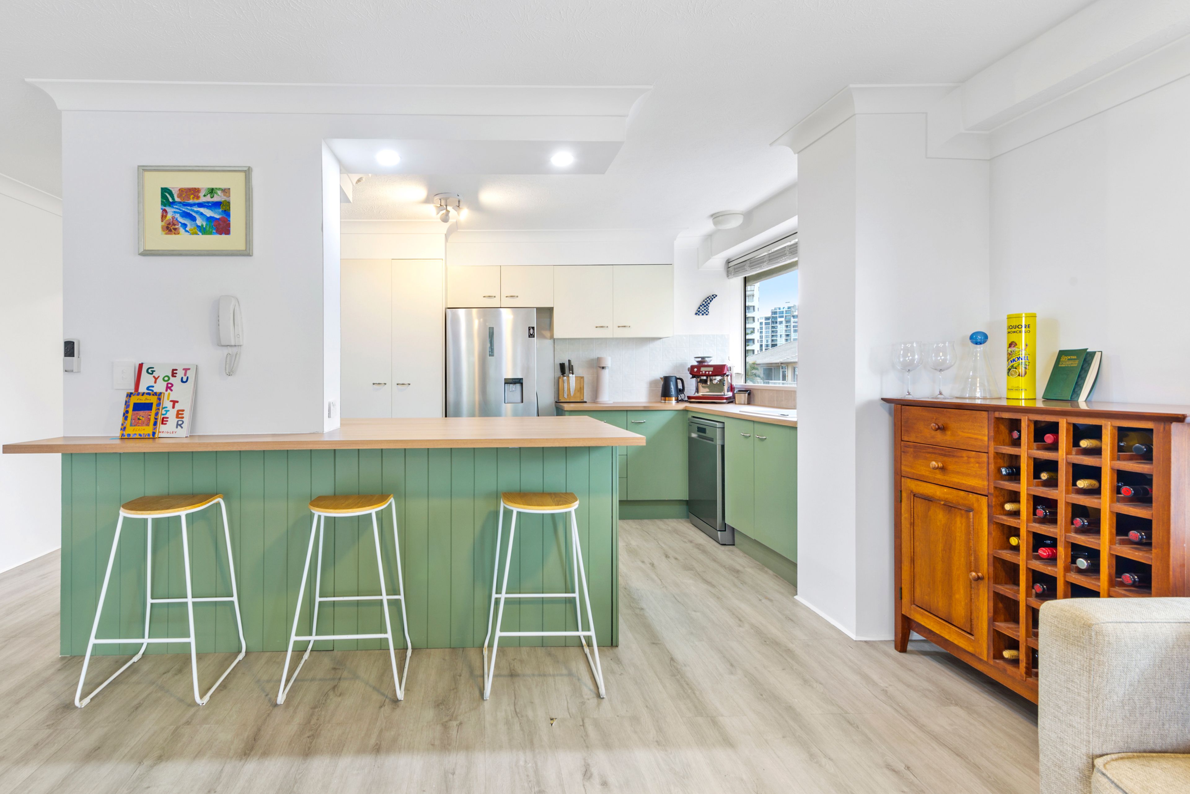 6 Aubrey Street, Surfers Paradise QLD 4217