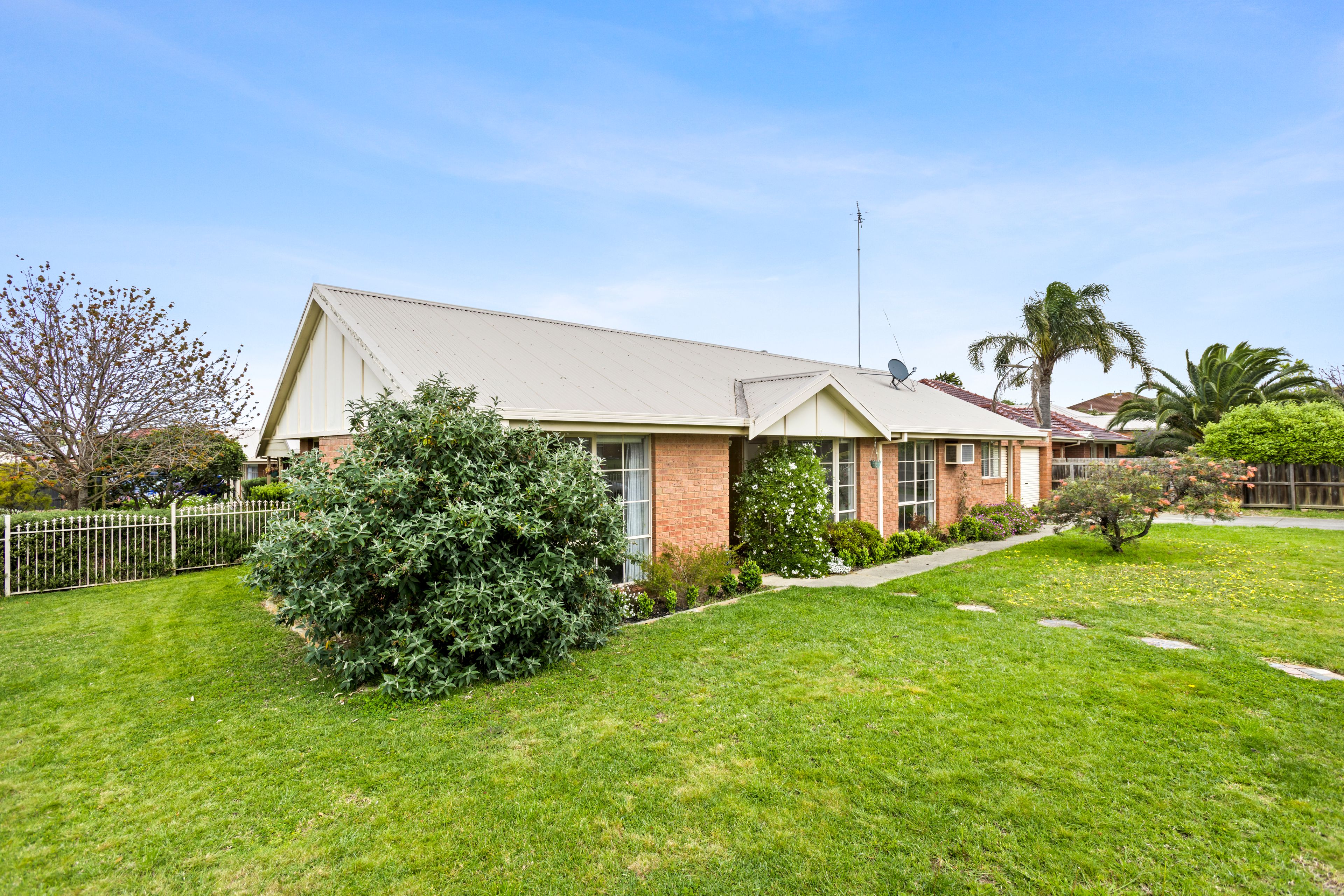1/1 Waddington Court — photo from Ray White Highton