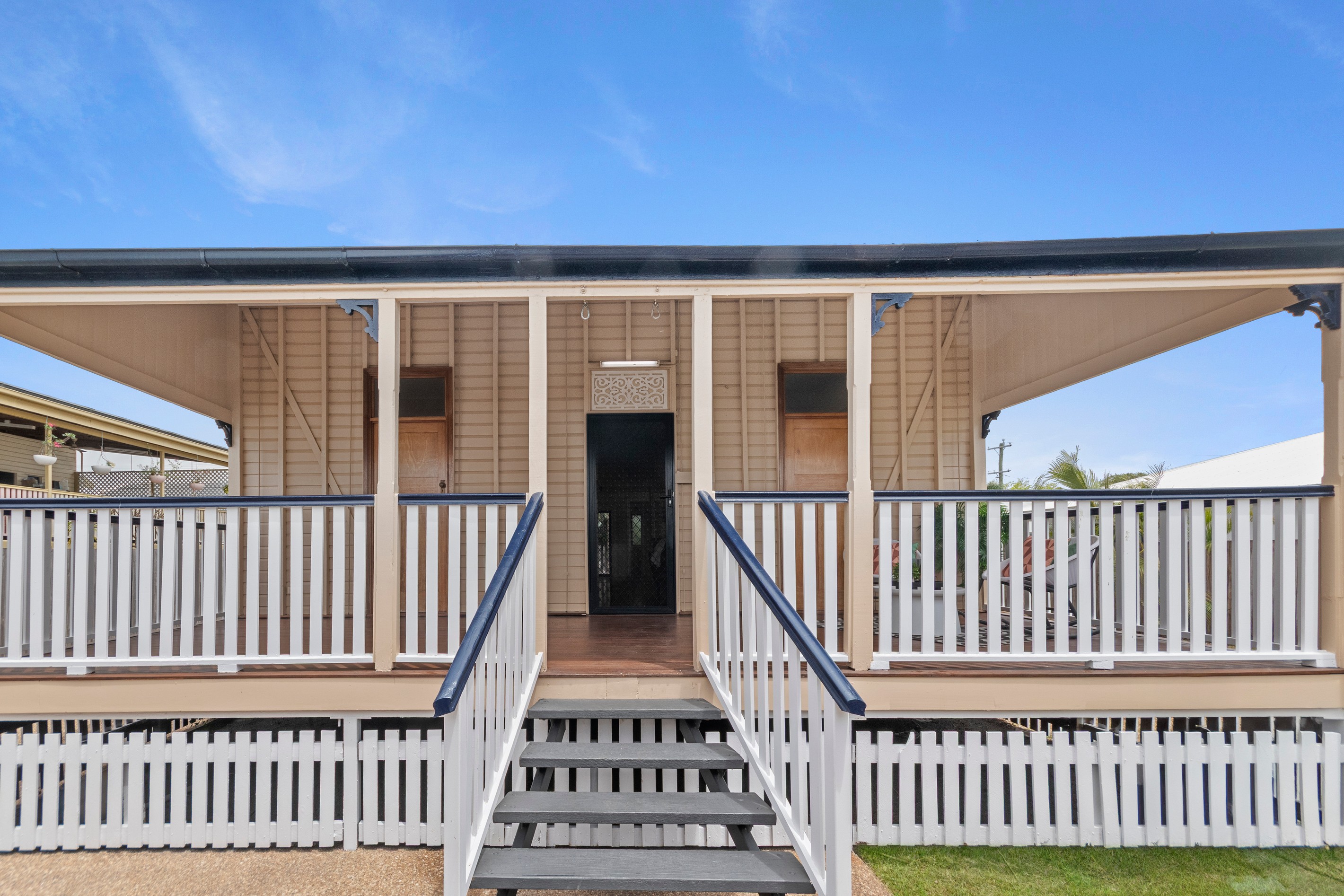 2/25 Gladstone Street, Pimlico, QLD 4812