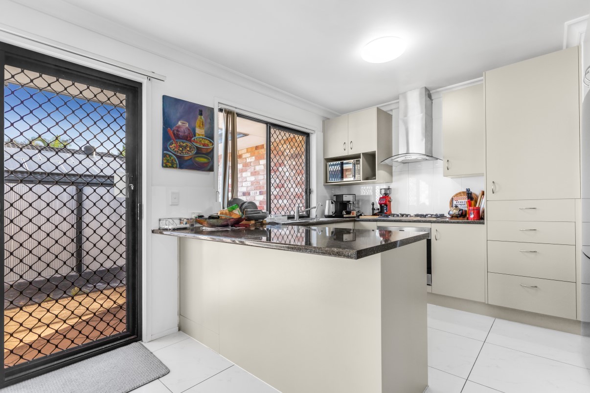16 Thoms Avenue, Boondall, QLD 4034