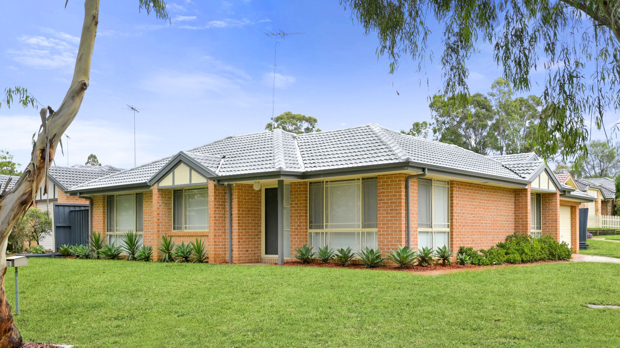 13 John Hunter Grove, Mount Annan, NSW 2567