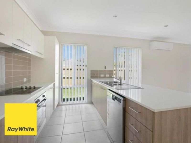33 Tamatea Drive, Bellbird Park, QLD 4300