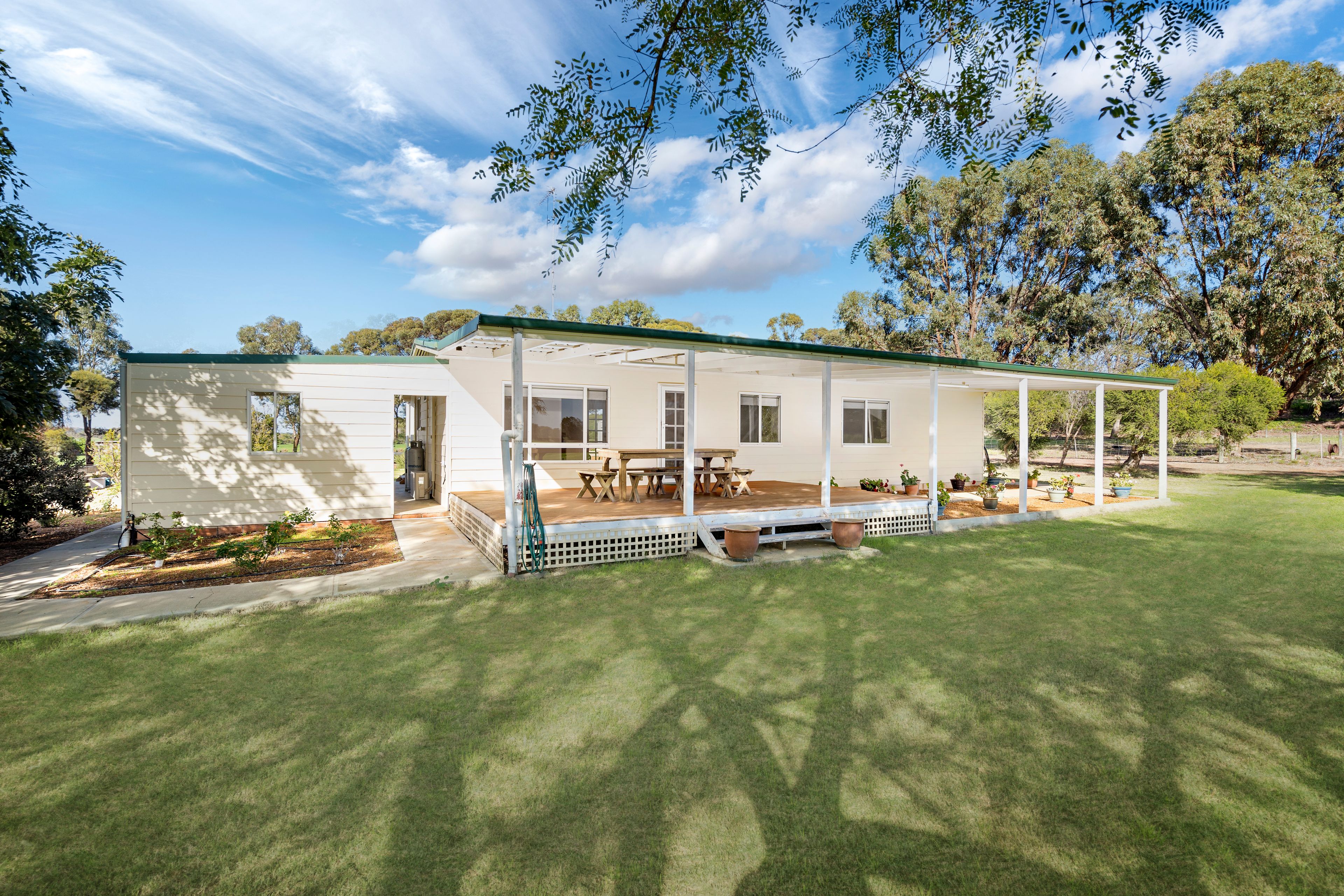 30648 Brand Highway, Dongara, WA 6525
